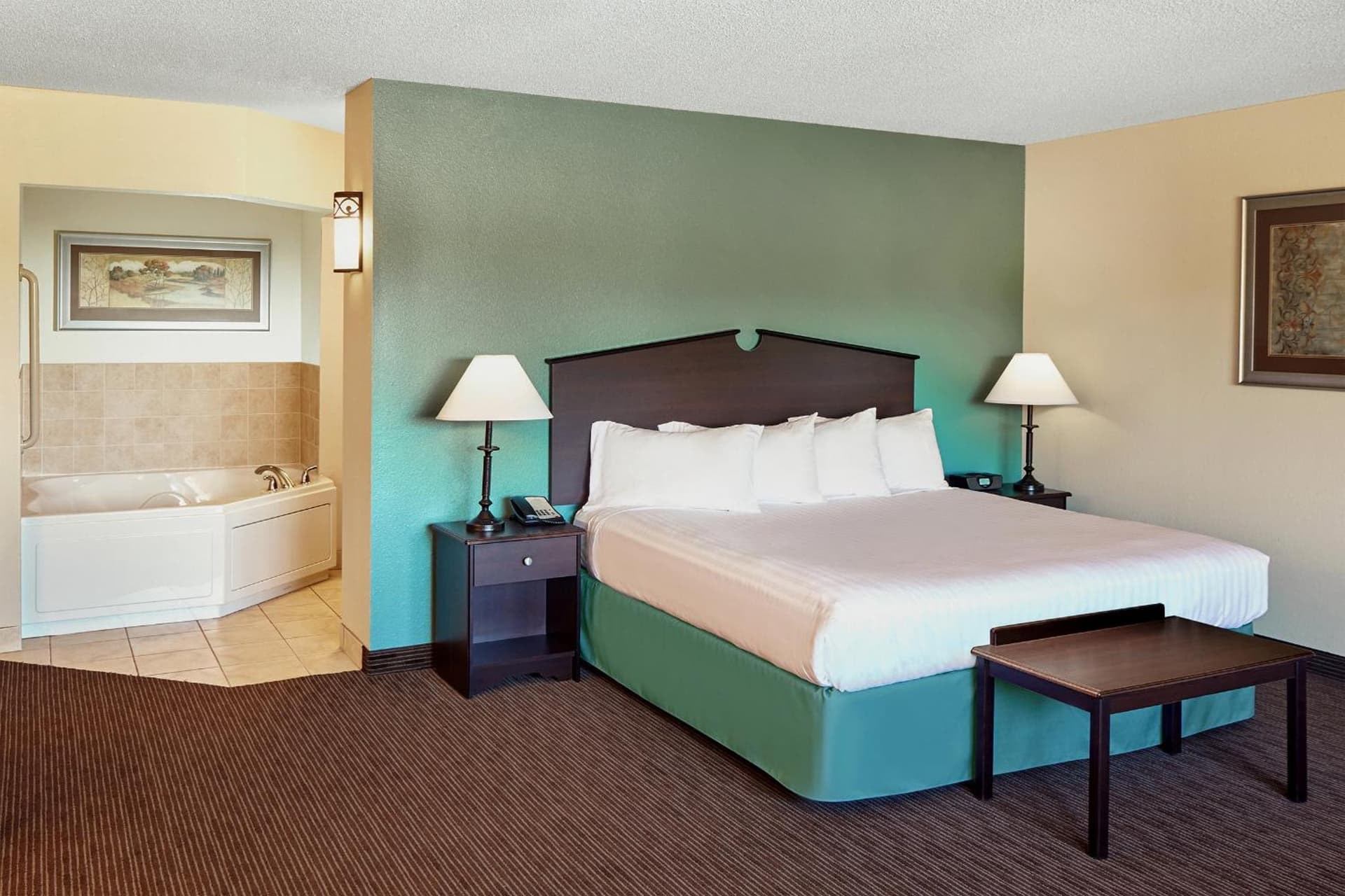 AmericInn by Wyndham Green Bay East gallery photo in Green Bay, WI — image 28