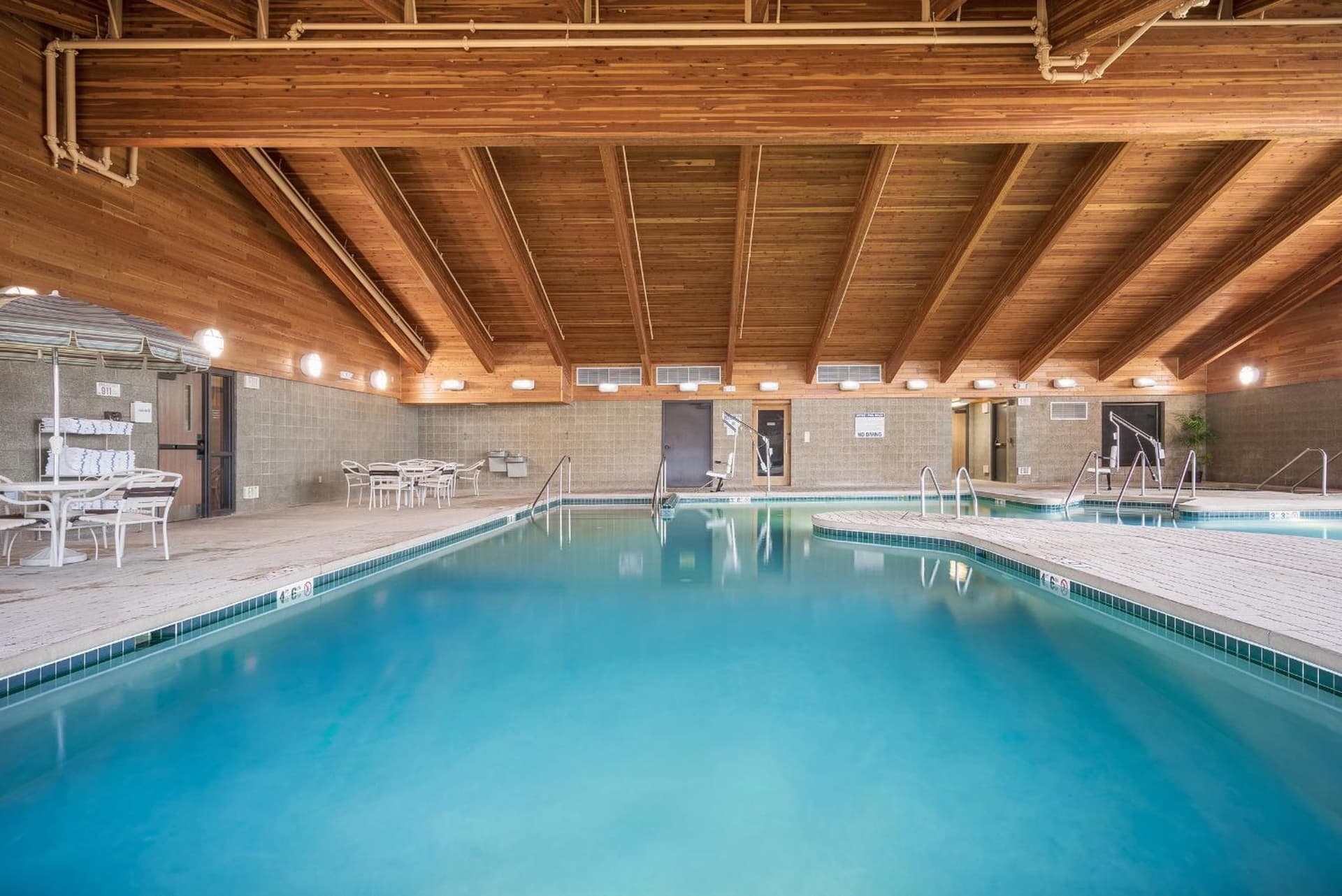 AmericInn by Wyndham Green Bay East gallery photo in Green Bay, WI — image 32