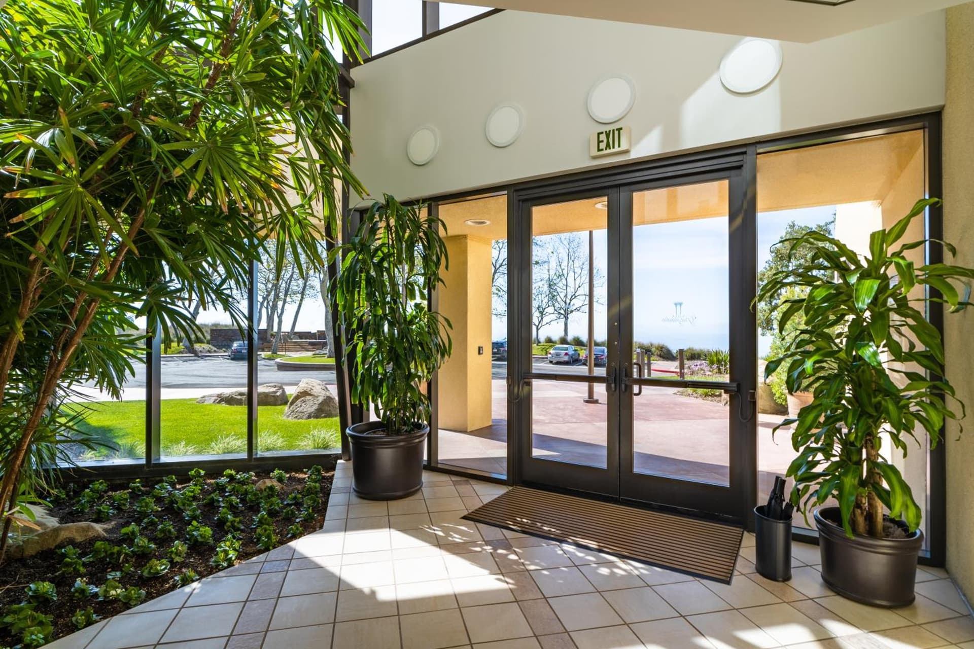 Villa Graziadio Executive Center at Pepperdine University gallery photo in Malibu, CA — image 4
