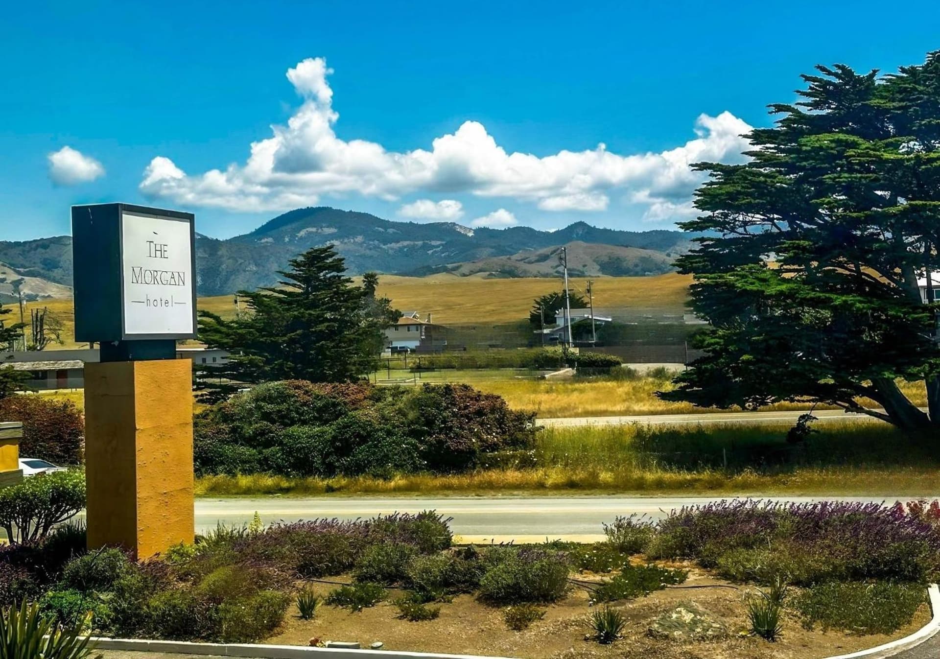 The Morgan San Simeon - Cambria by Hearst Castle interior in San Simeon, CA — gallery photo 2