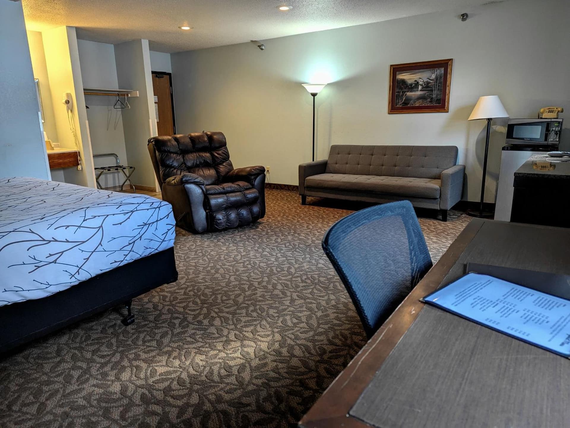 Gettysburg Inn and Suites interior in Gettysburg, SD — gallery photo 2