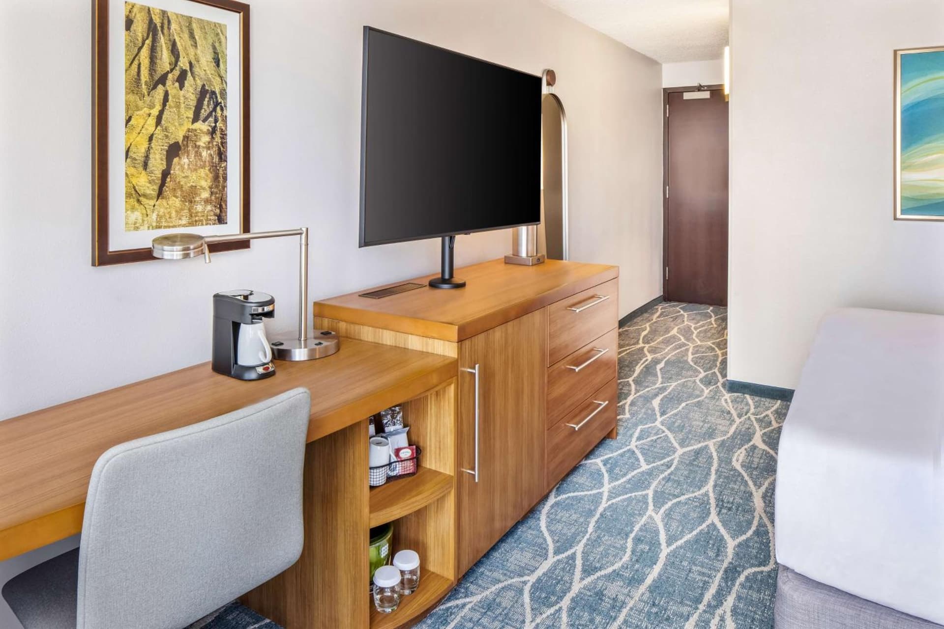 Hyatt Place Waikiki Beach gallery photo in Honolulu, HI — image 7