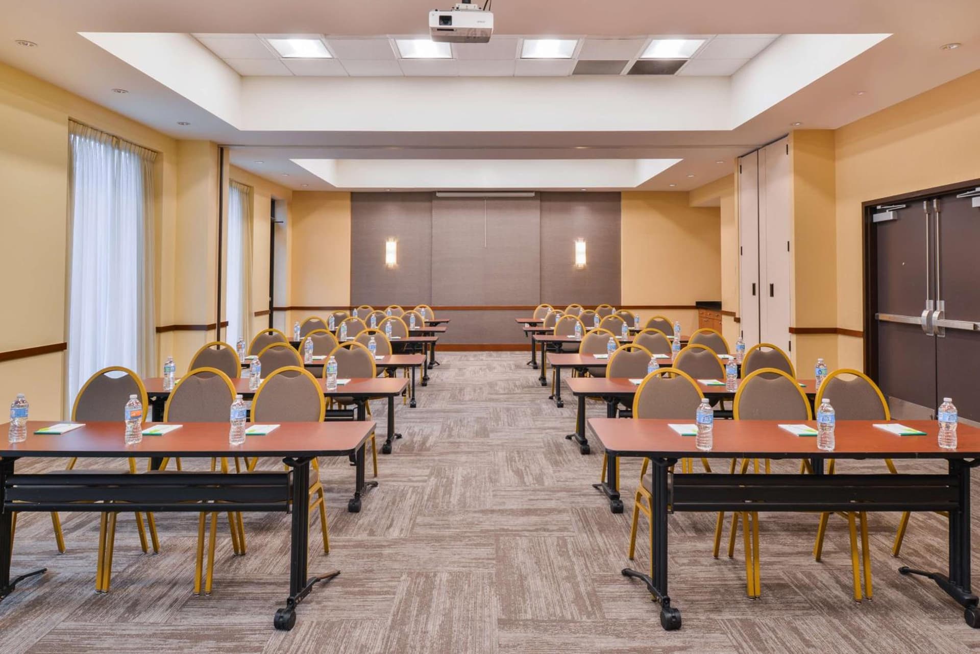 Hyatt Place Herndon Dulles Airport - East gallery photo in Herndon, VA — image 52