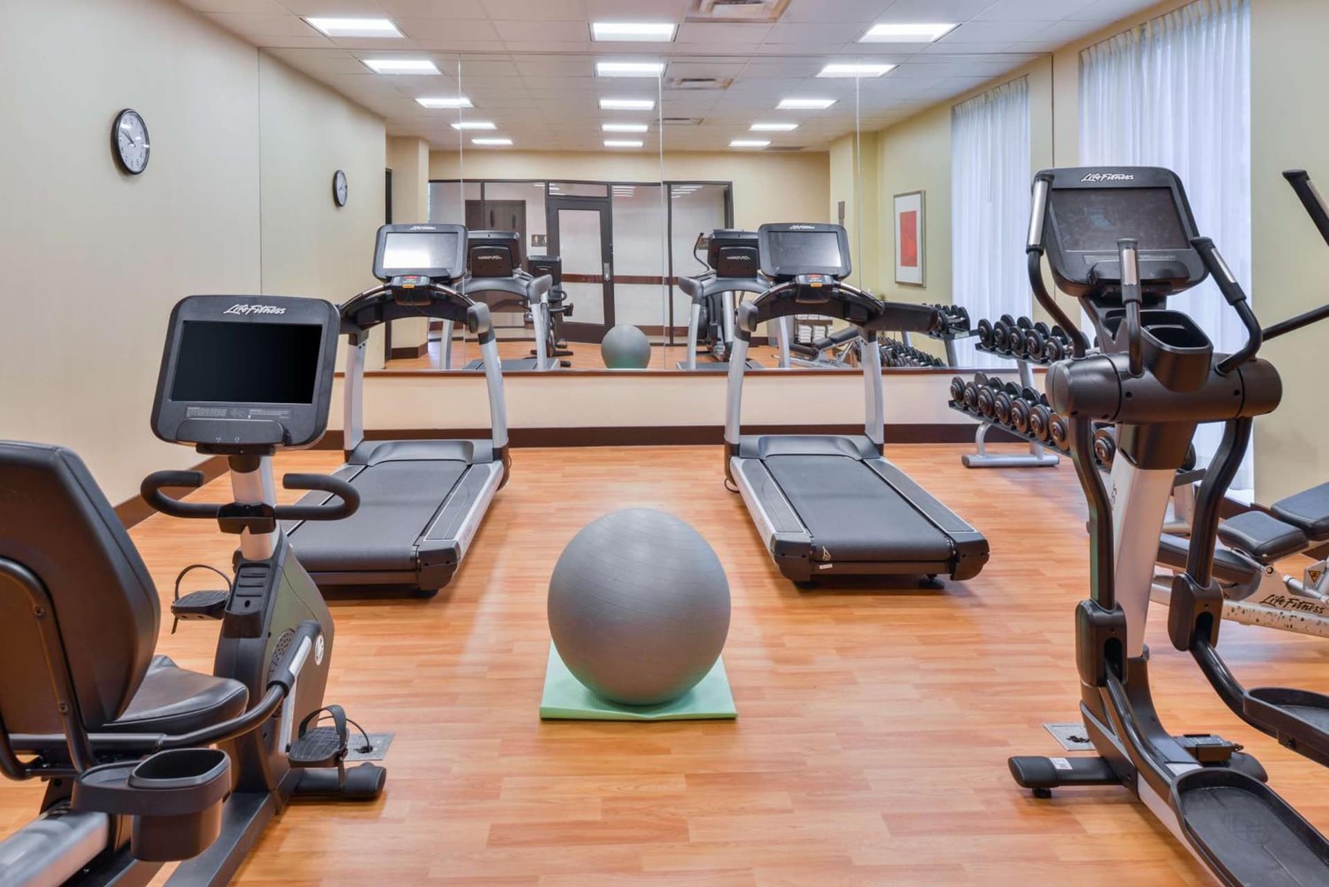 Hyatt Place Herndon Dulles Airport - East gallery photo in Herndon, VA — image 24