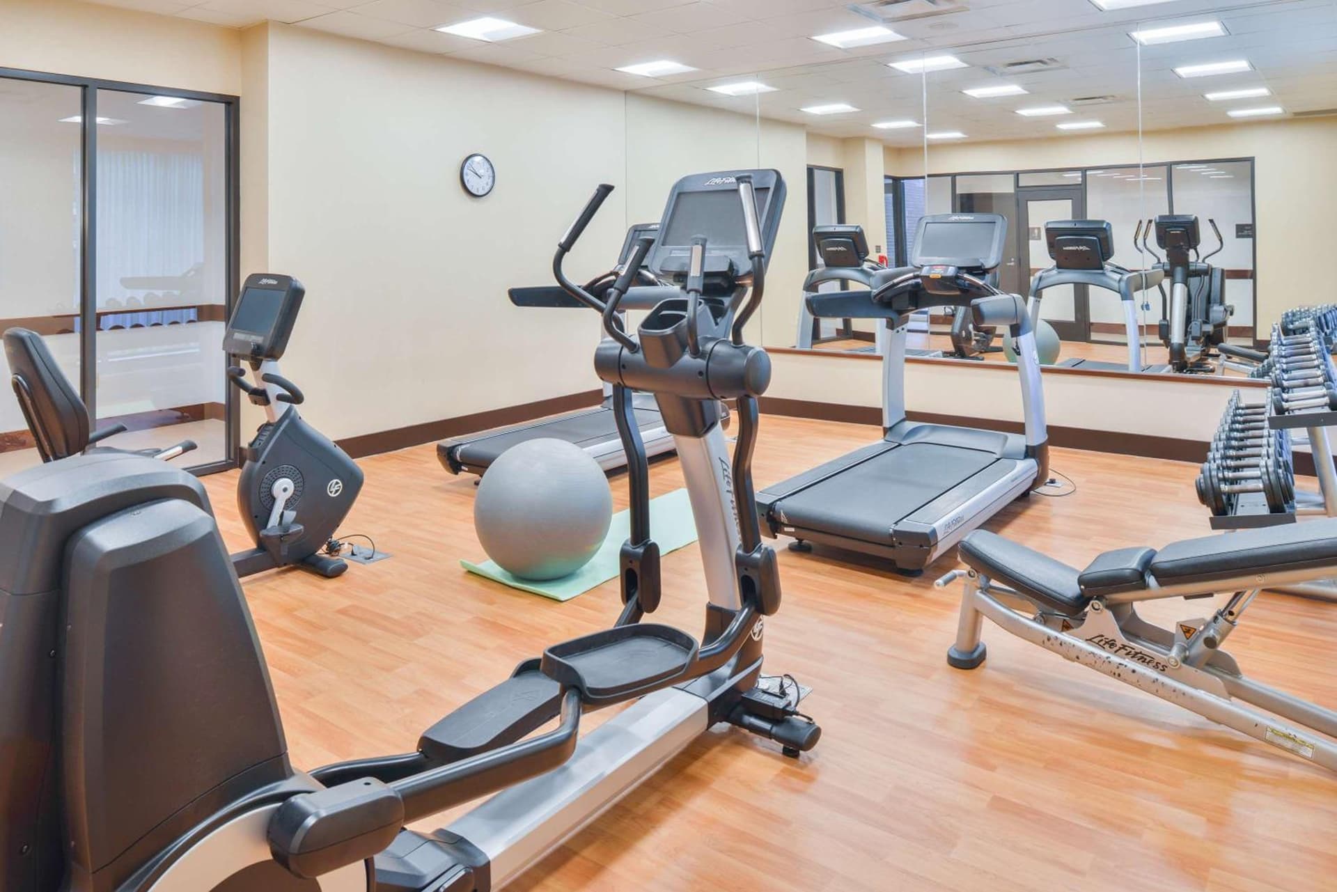 Hyatt Place Herndon Dulles Airport - East gallery photo in Herndon, VA — image 53