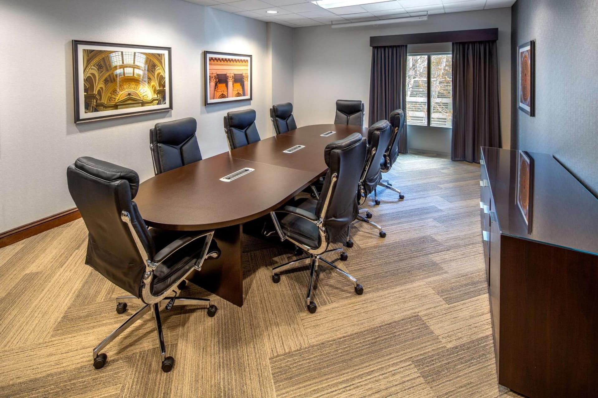 Hyatt Place Madison/Downtown interior in Madison, WI — gallery photo 2