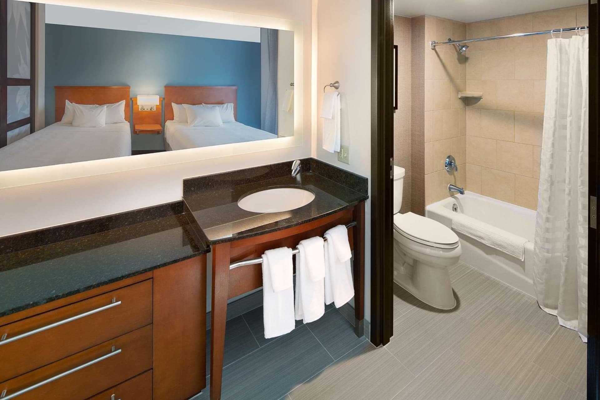 Hyatt Place Madison/Downtown gallery photo in Madison, WI — image 49