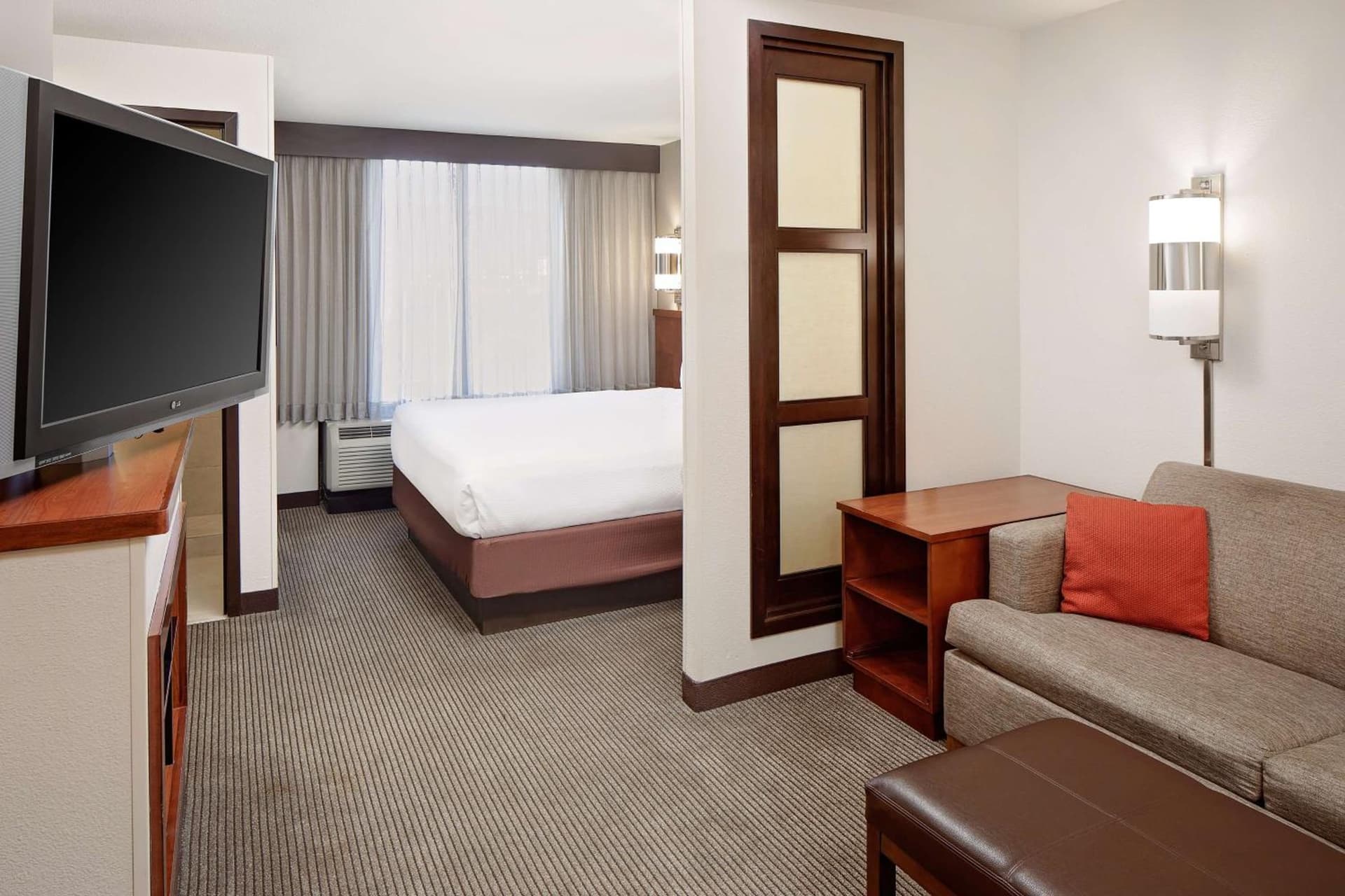 Hyatt Place Ontario/Rancho Cucamonga interior in Ontario, CA — gallery photo 2