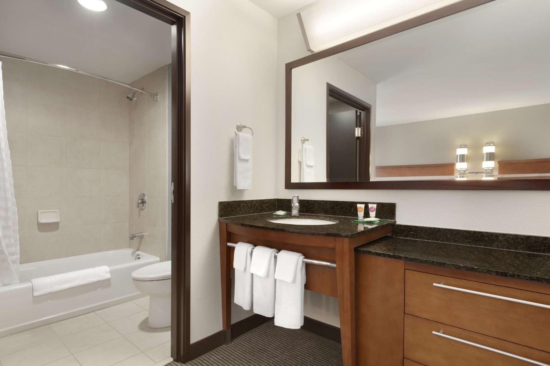 Hyatt Place Portland Airport/Cascade Station gallery photo in Portland, OR — image 38