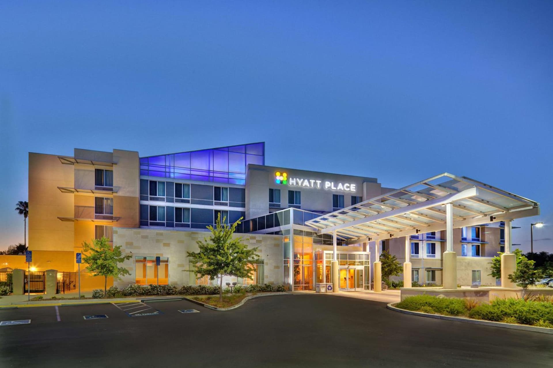 Hyatt Place UC Davis featured exterior or lobby in Davis, CA — similar hotel