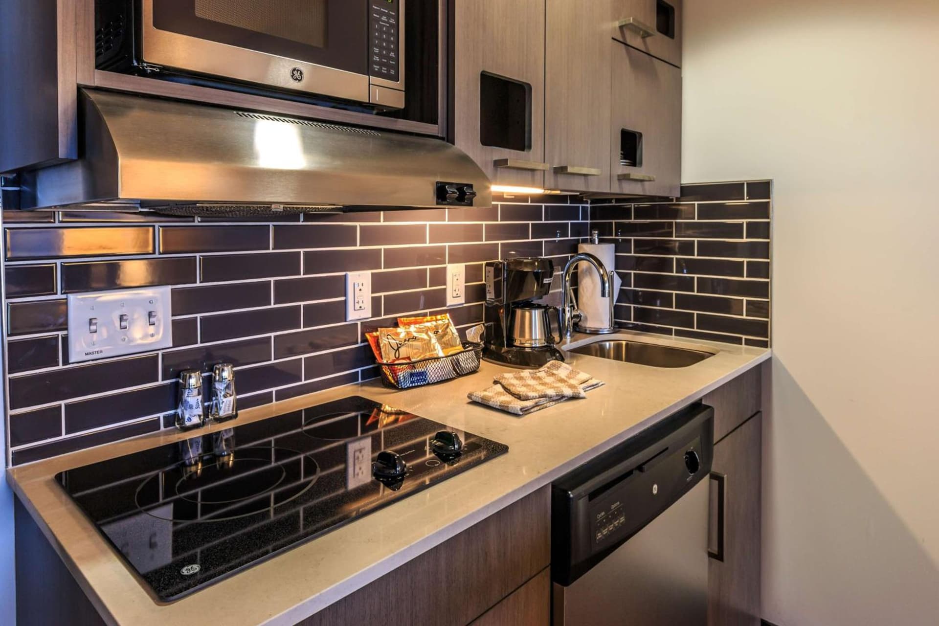 Hyatt House Denver Lakewood Belmar gallery photo in Lakewood, CO — image 31