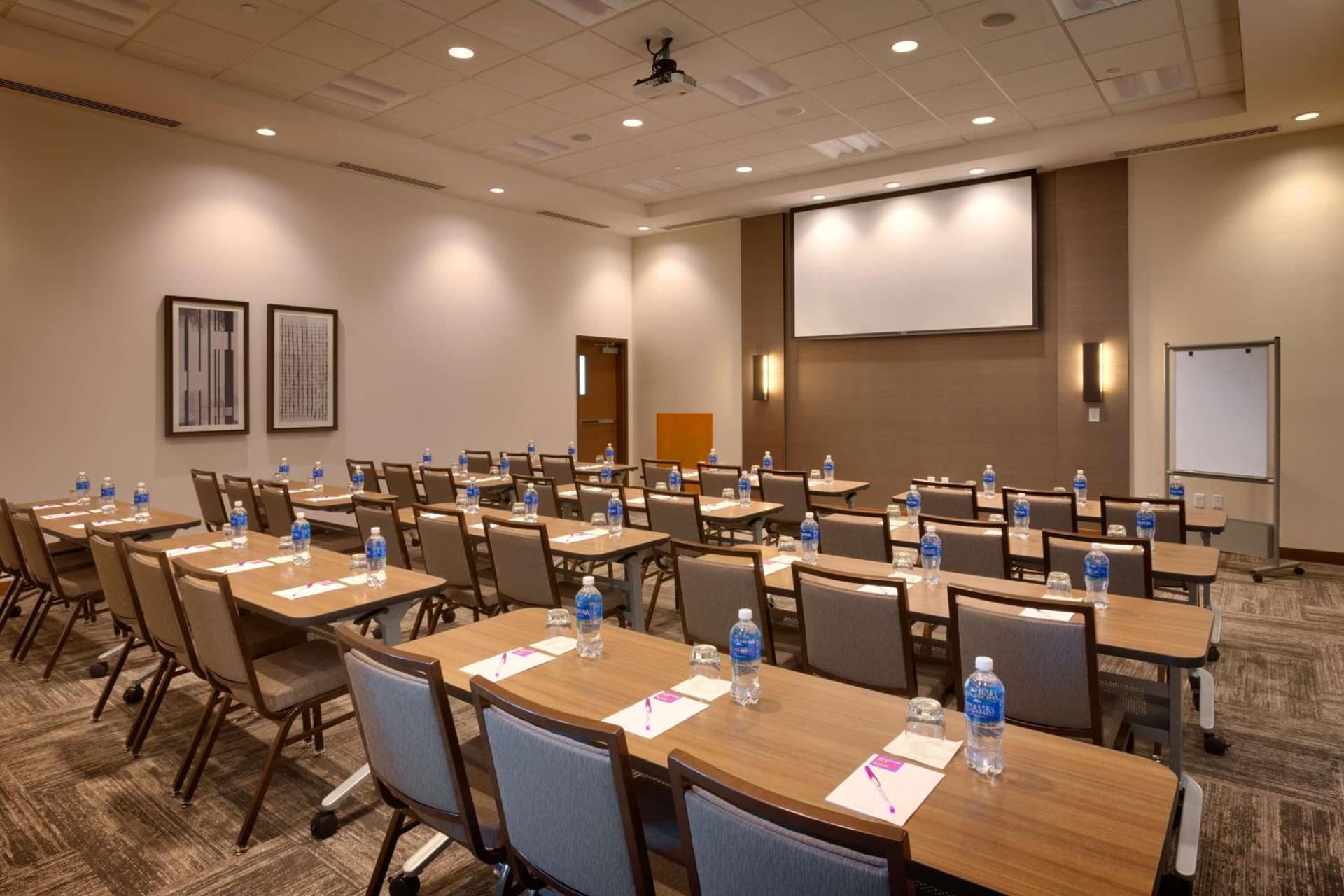 Hyatt Place Salt Lake City Farmington Station Park gallery photo in Farmington, UT — image 88