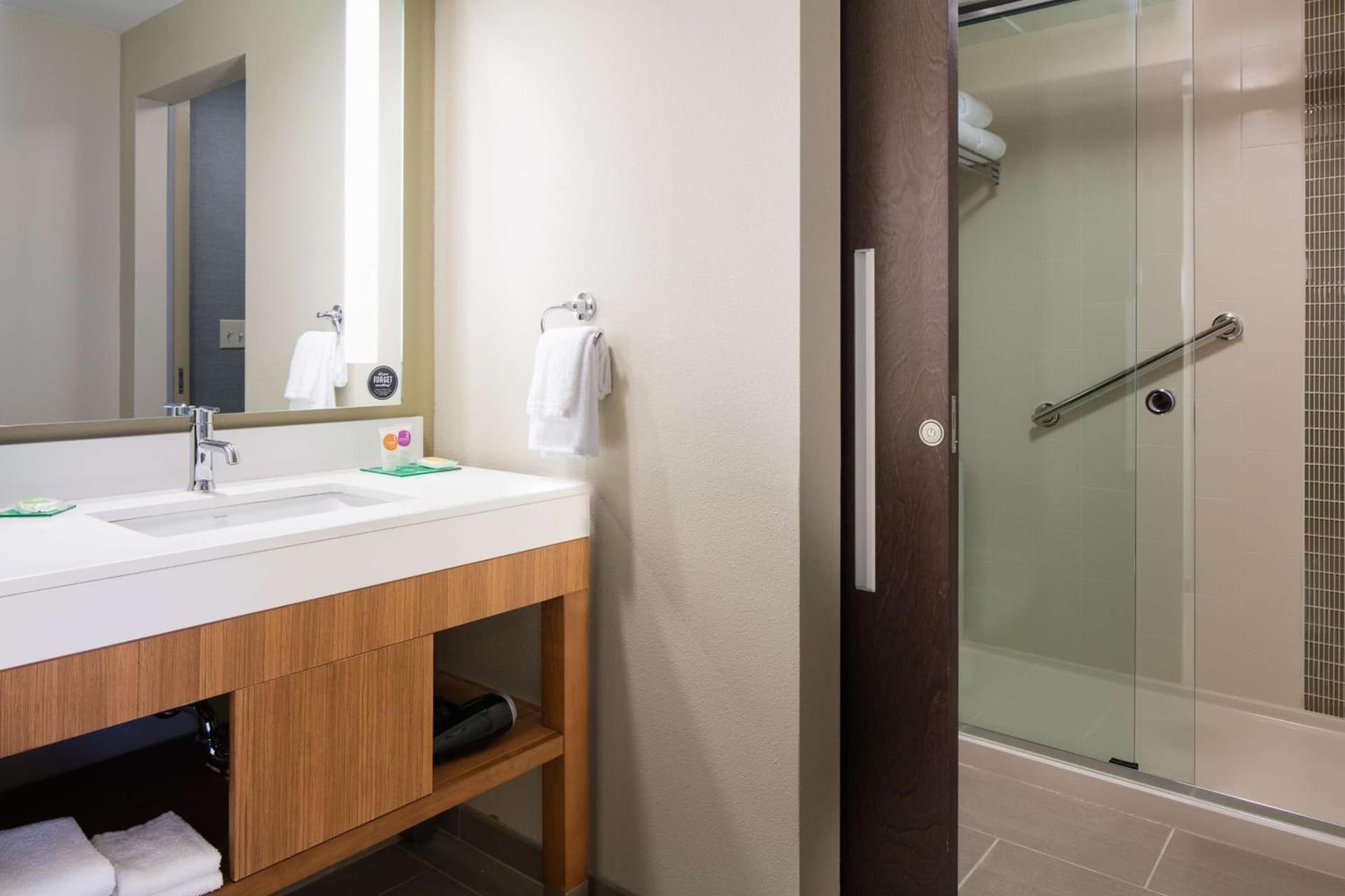 Hyatt Place Kansas City Lenexa City Center gallery photo in Lenexa, KS — image 5