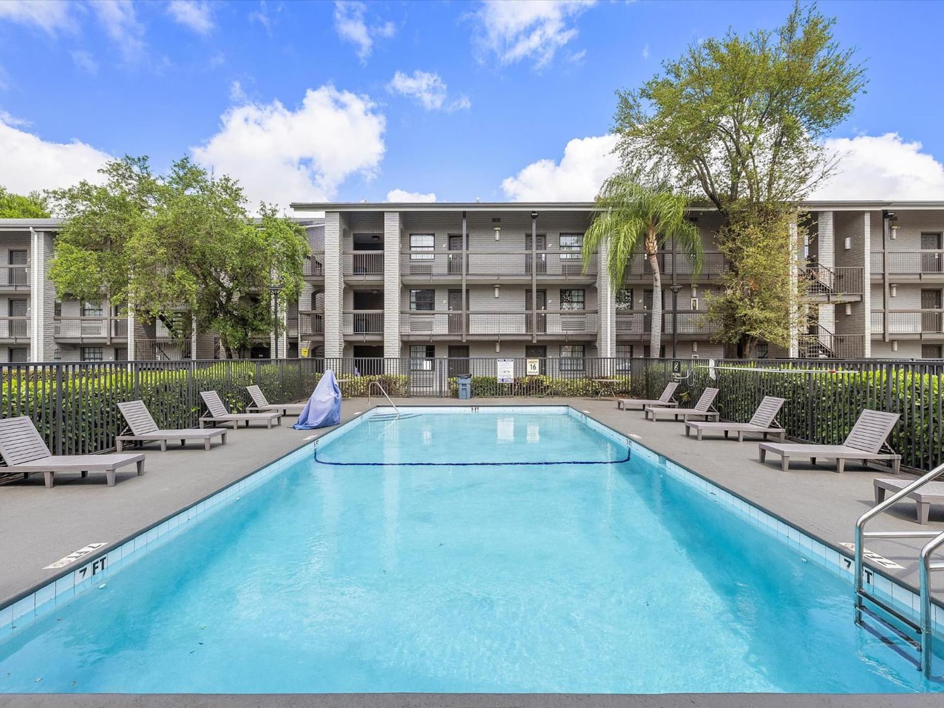 La Quinta Inn by Wyndham Miami Airport North gallery photo in Miami, FL — image 9