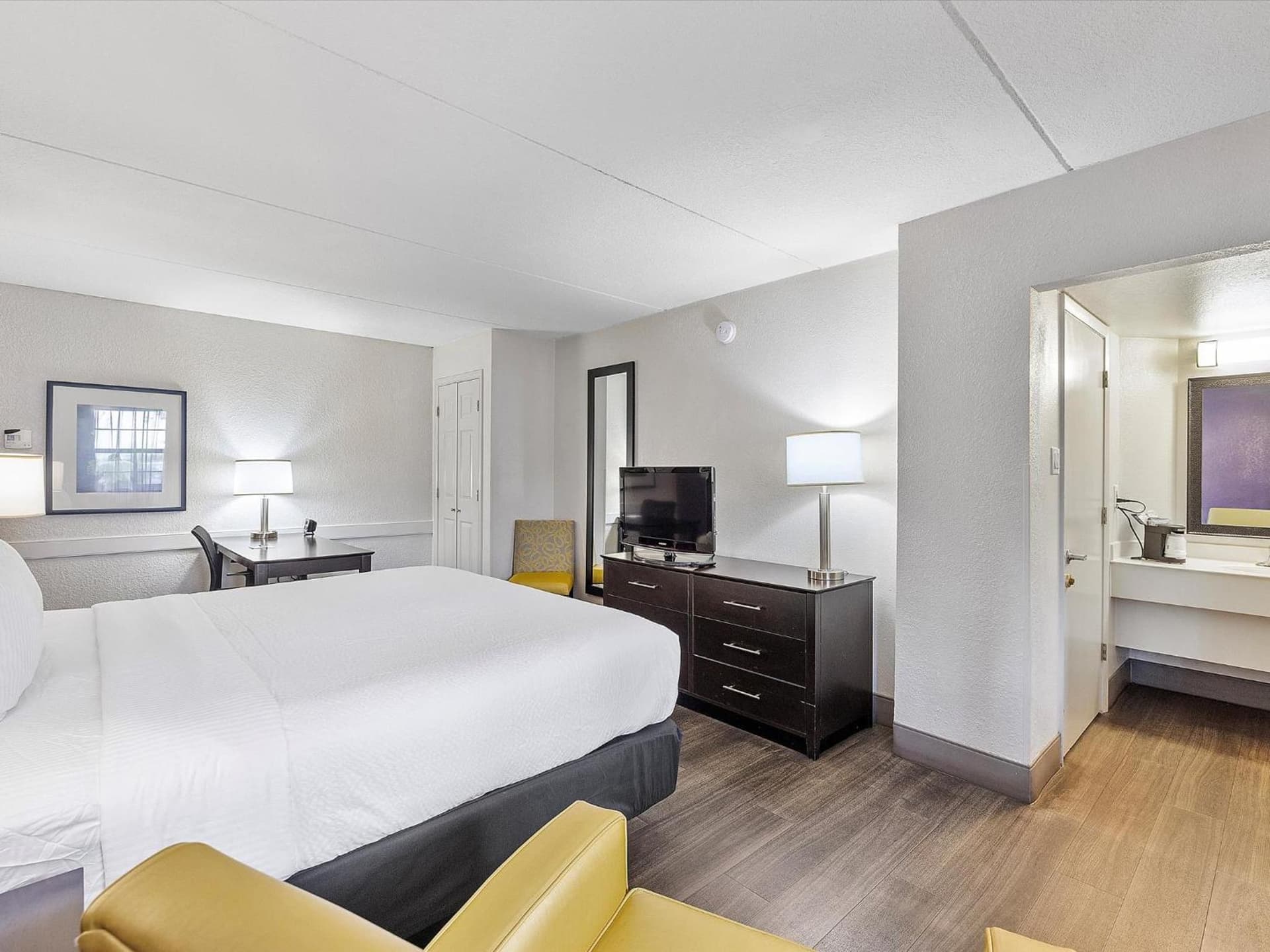 La Quinta Inn by Wyndham Miami Airport North gallery photo in Miami, FL — image 5