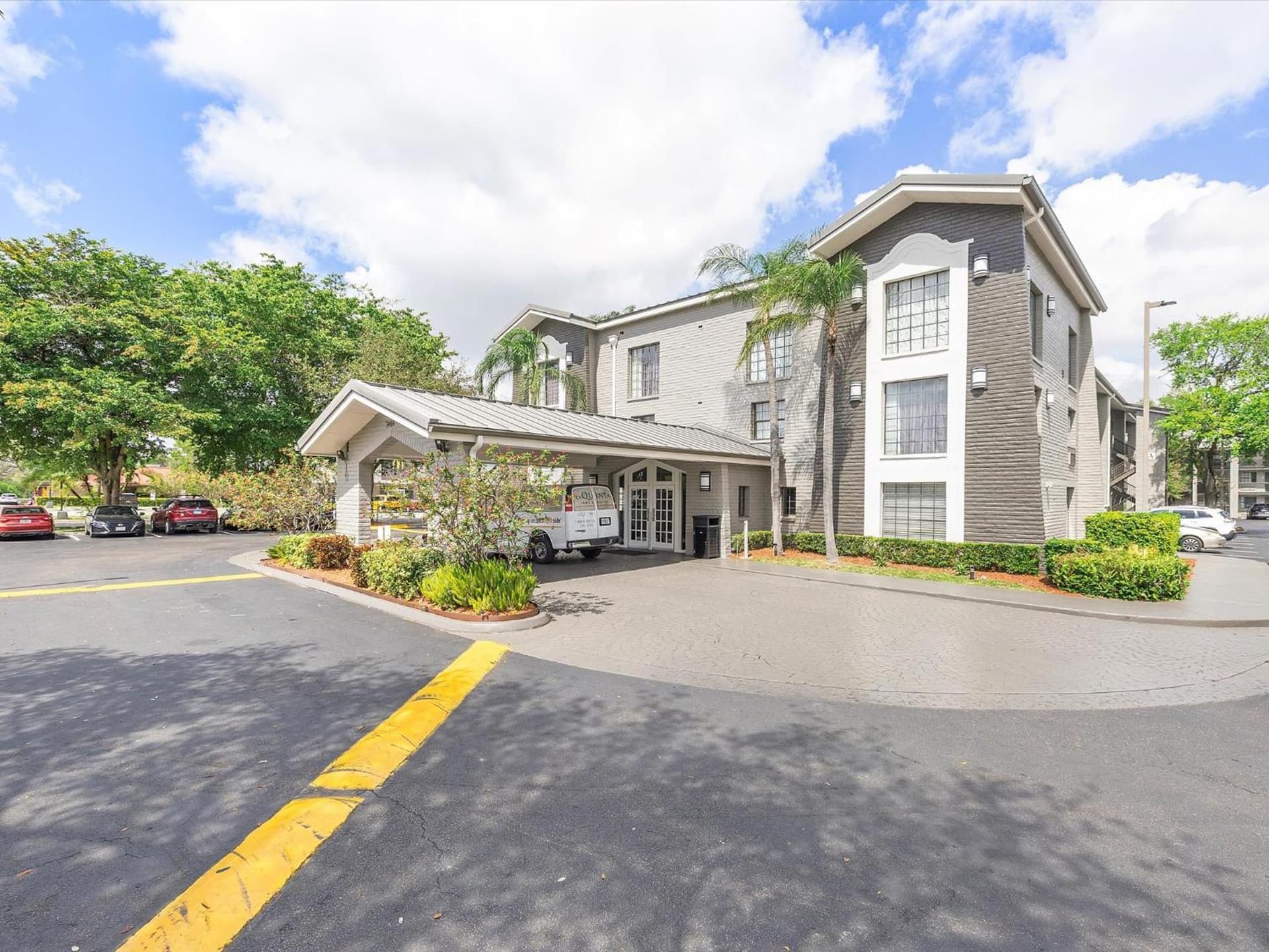 La Quinta Inn by Wyndham Miami Airport North gallery photo in Miami, FL — image 24
