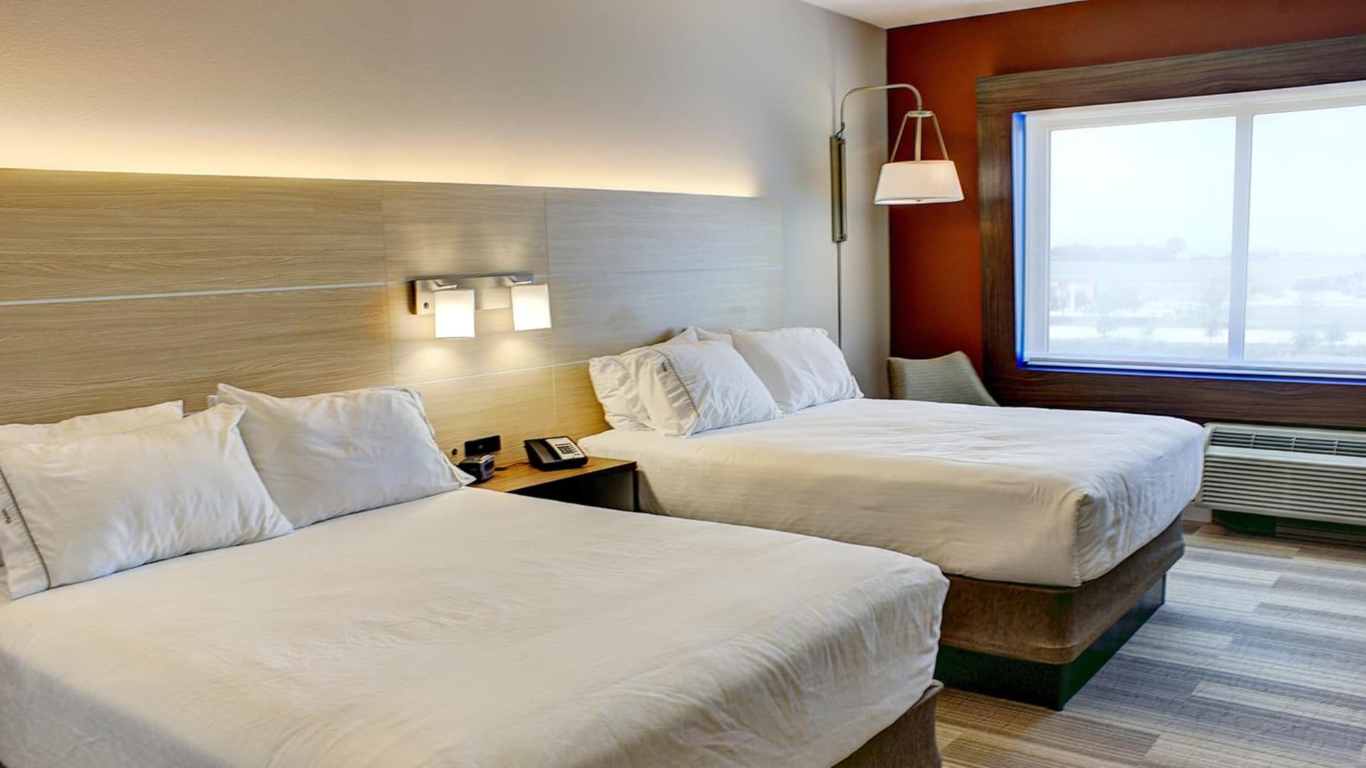 Holiday Inn Express Spencer by IHG interior in Spencer, IA — gallery photo 2