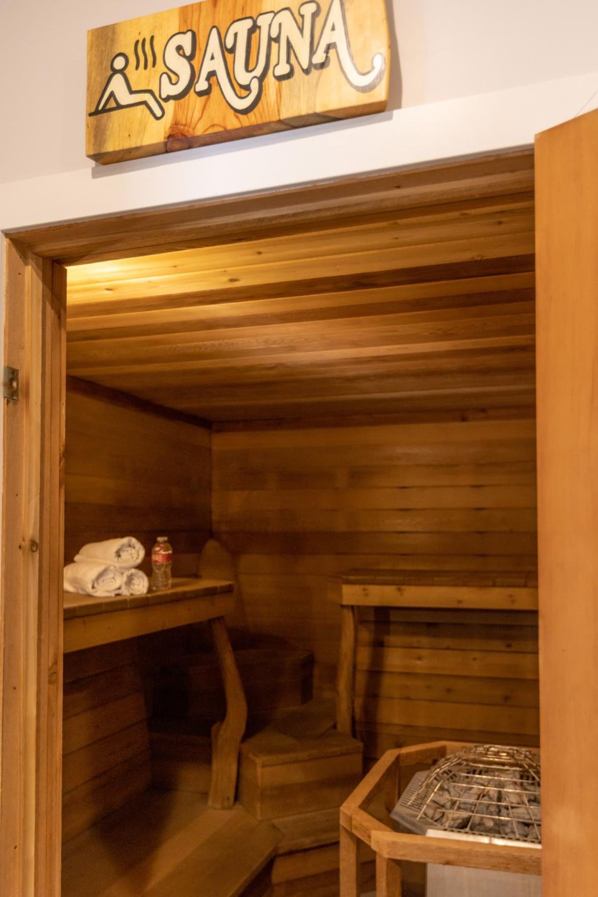 RiverWalk Inn interior in Pagosa Springs, CO — gallery photo 2