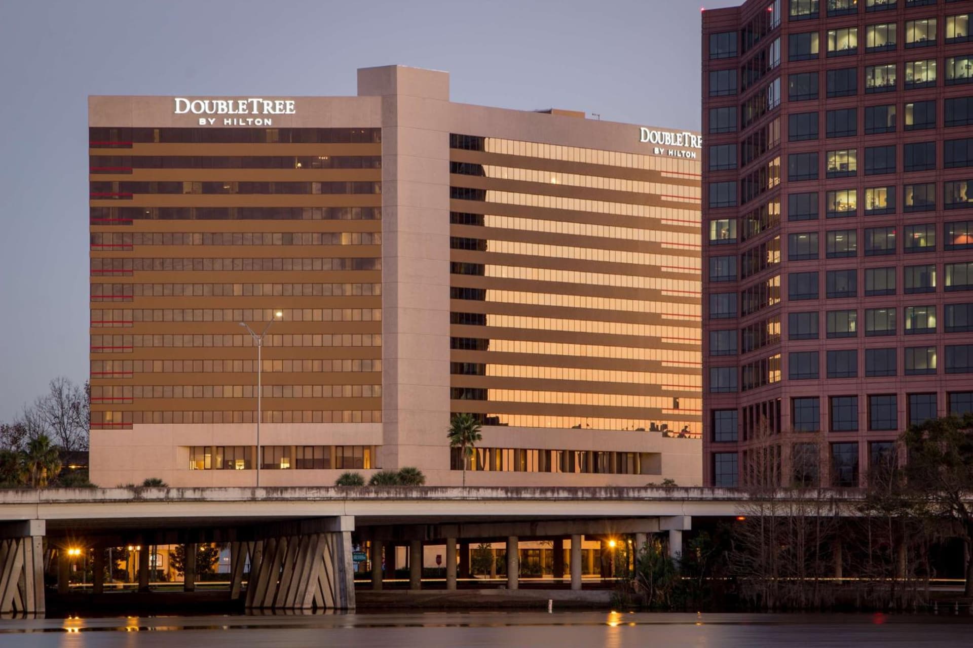 DoubleTree by Hilton Orlando Downtown interior in Orlando, FL — gallery photo 2