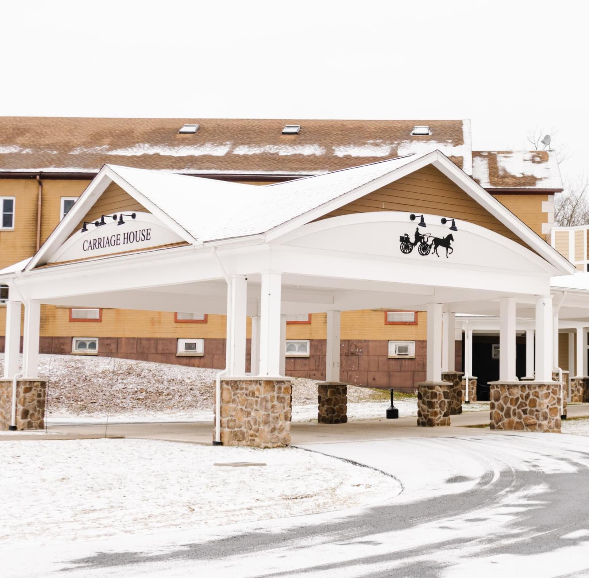 Carriage House Country Club featured exterior or lobby in Pocono Manor — similar hotel