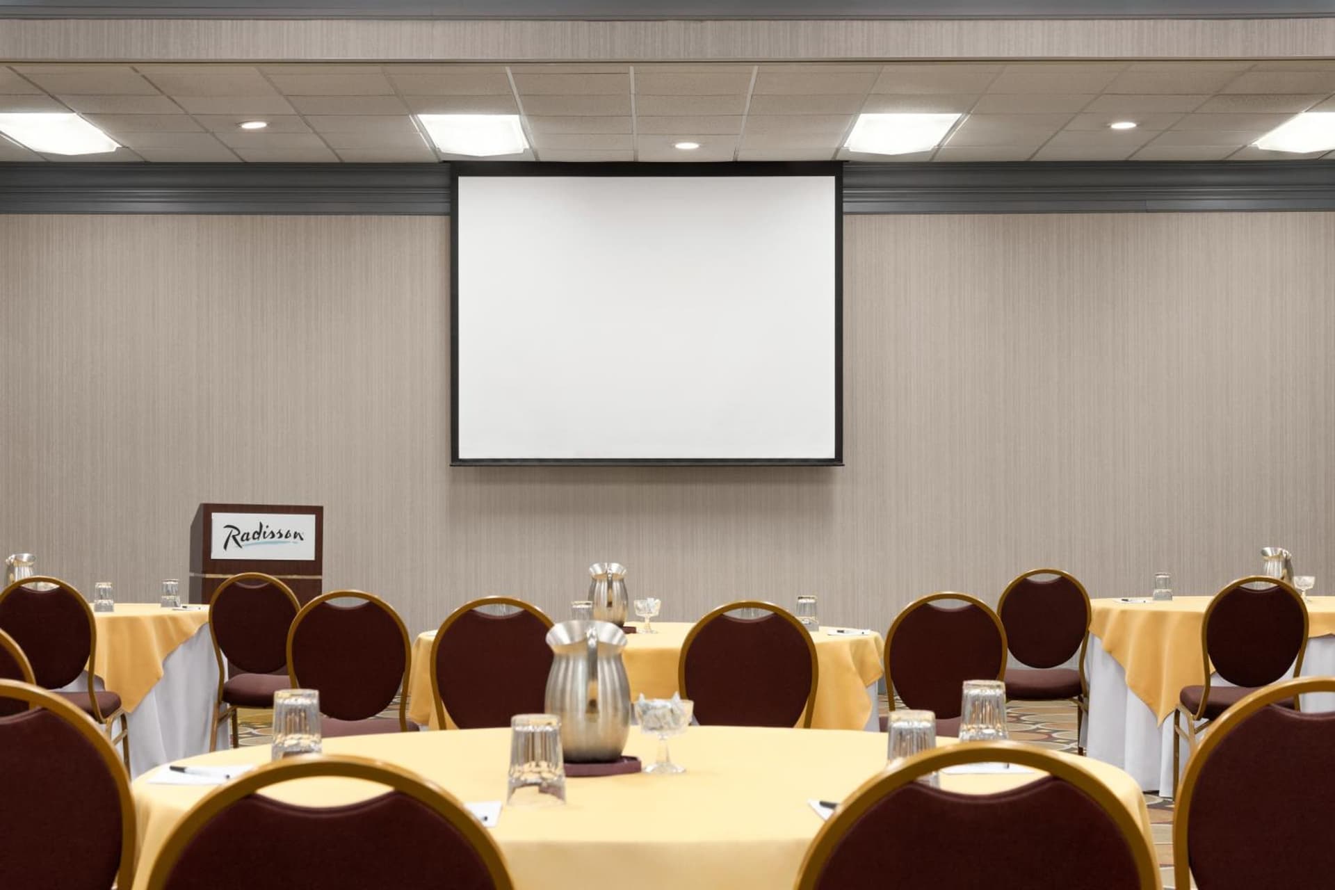 Radisson Hotel Fort Worth North-Fossil Creek gallery photo in Fort Worth, TX — image 12