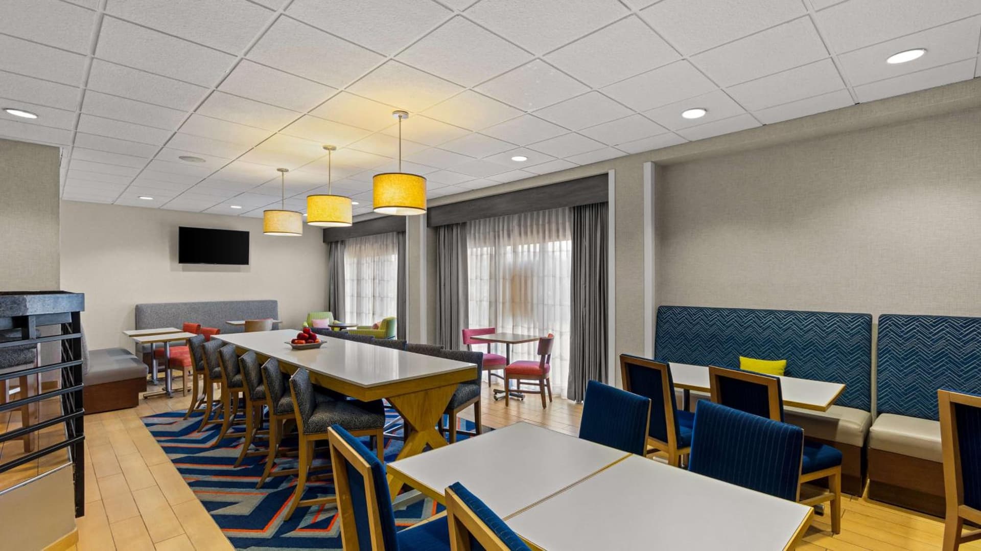 Hampton Inn Bloomington property views in Bloomington, IN — gallery photo 3