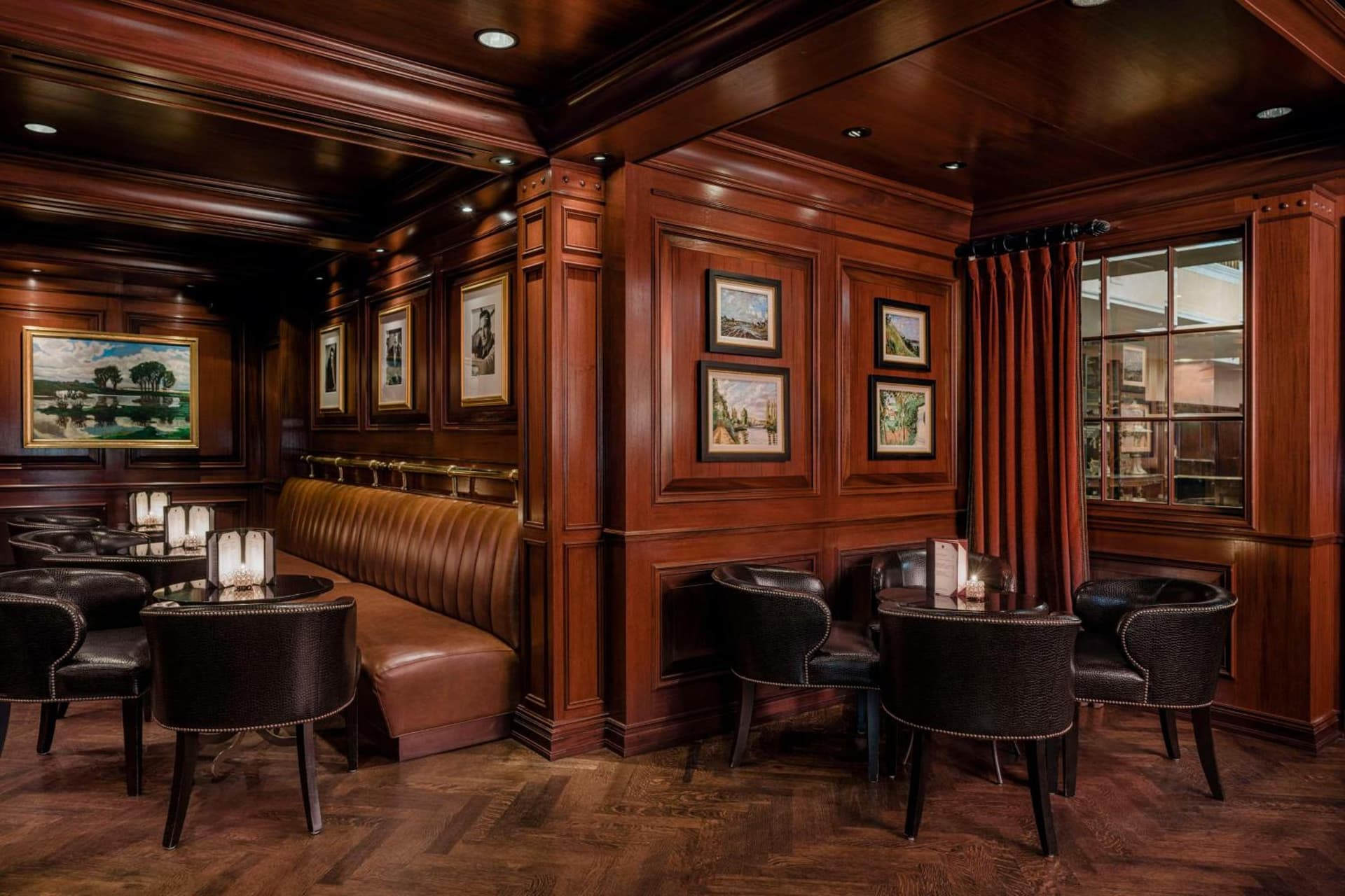 Amway Grand Plaza Hotel, Curio Collection by Hilton gallery photo in Grand Rapids, MI — image 104
