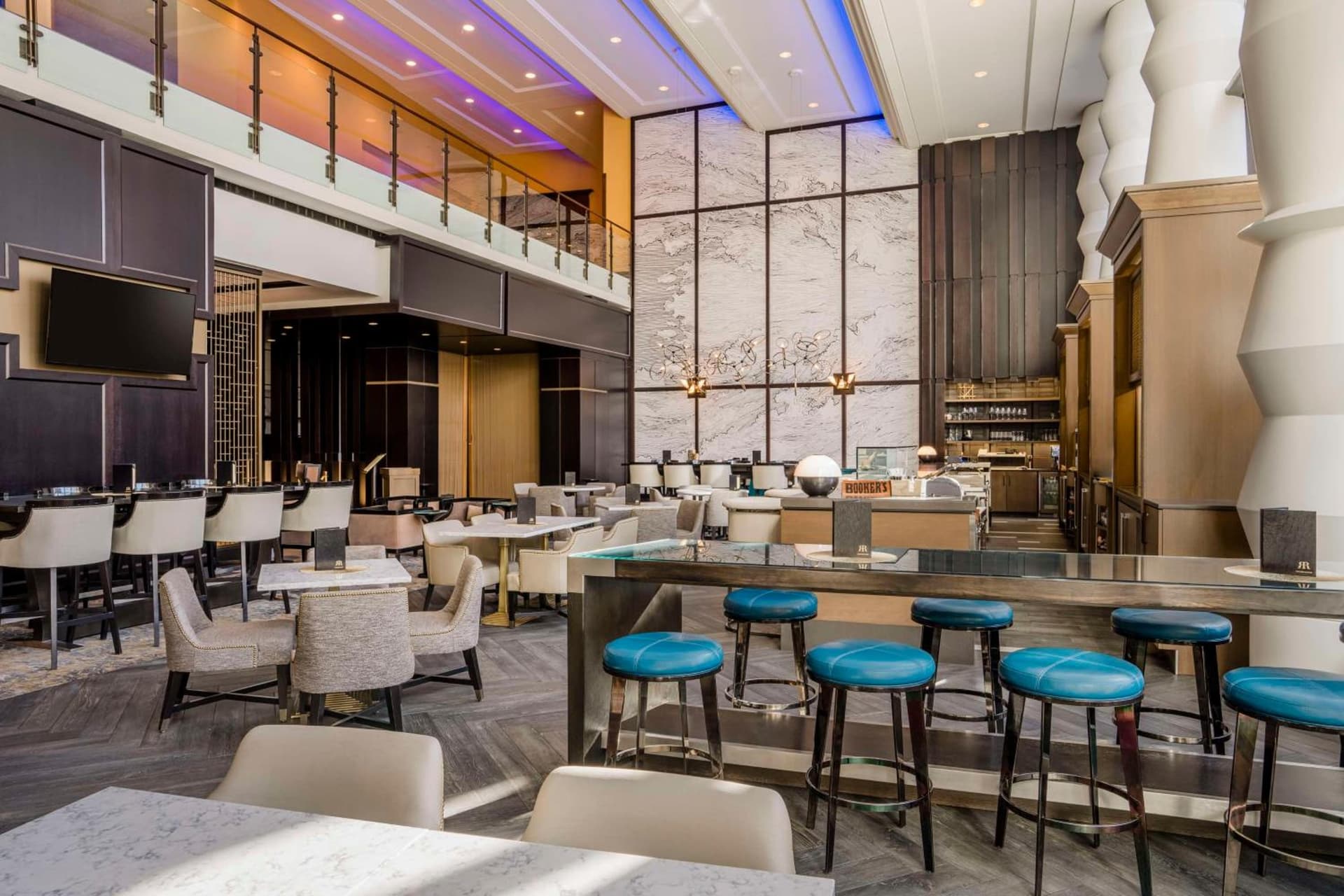 Amway Grand Plaza Hotel, Curio Collection by Hilton gallery photo in Grand Rapids, MI — image 44