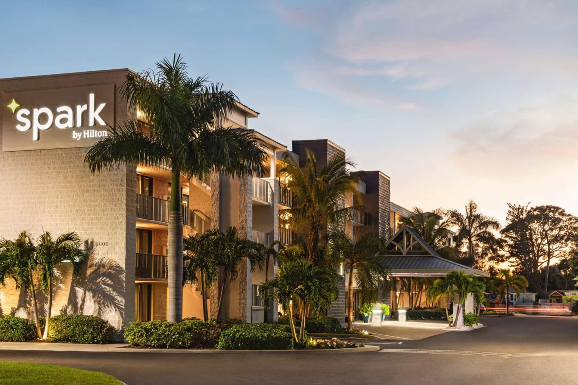 Spark by Hilton Sarasota Siesta Key Gateway property views in Sarasota, FL — gallery photo 3