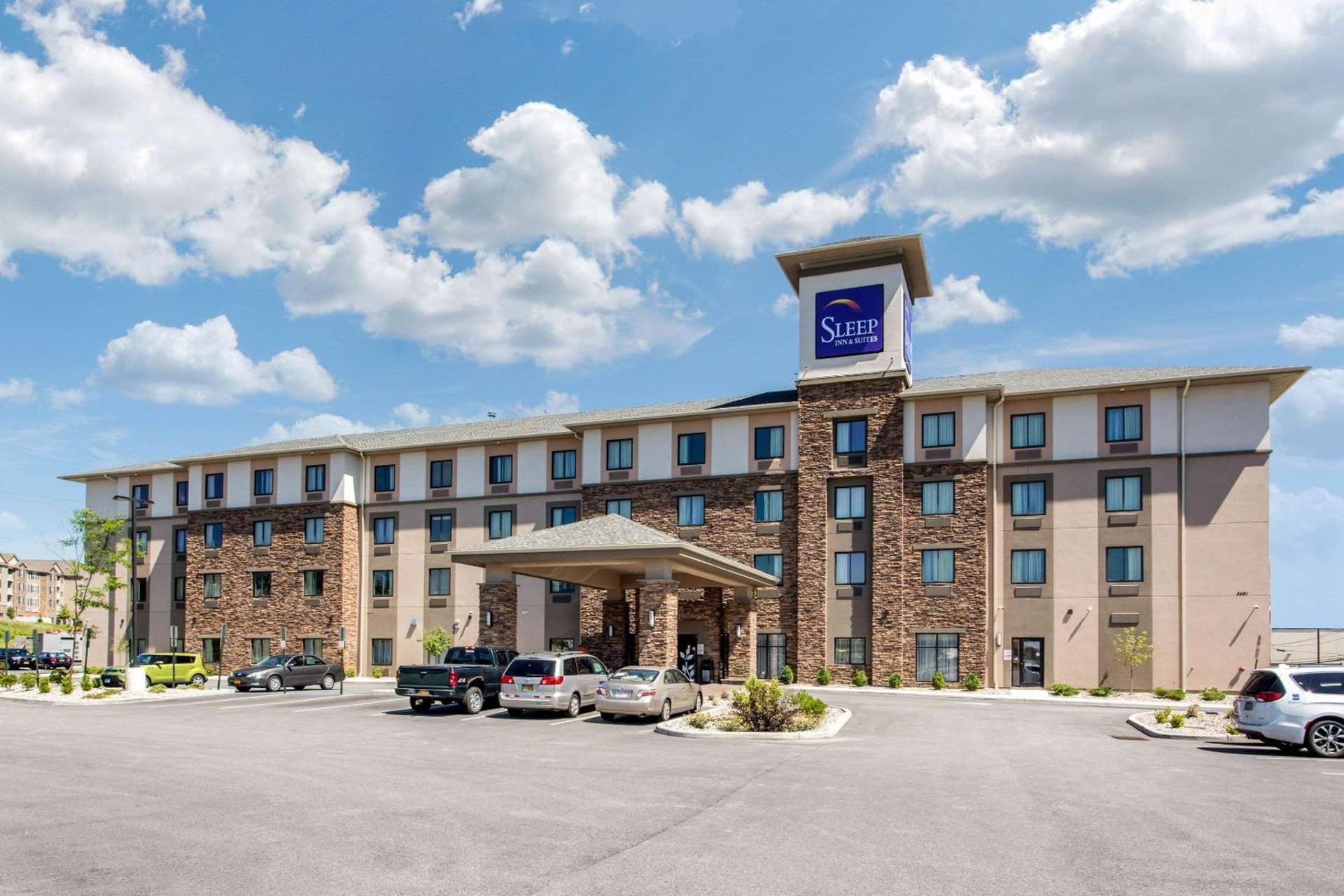 Sleep Inn & Suites Middletown - Goshen interior in Middletown, NY — gallery photo 2