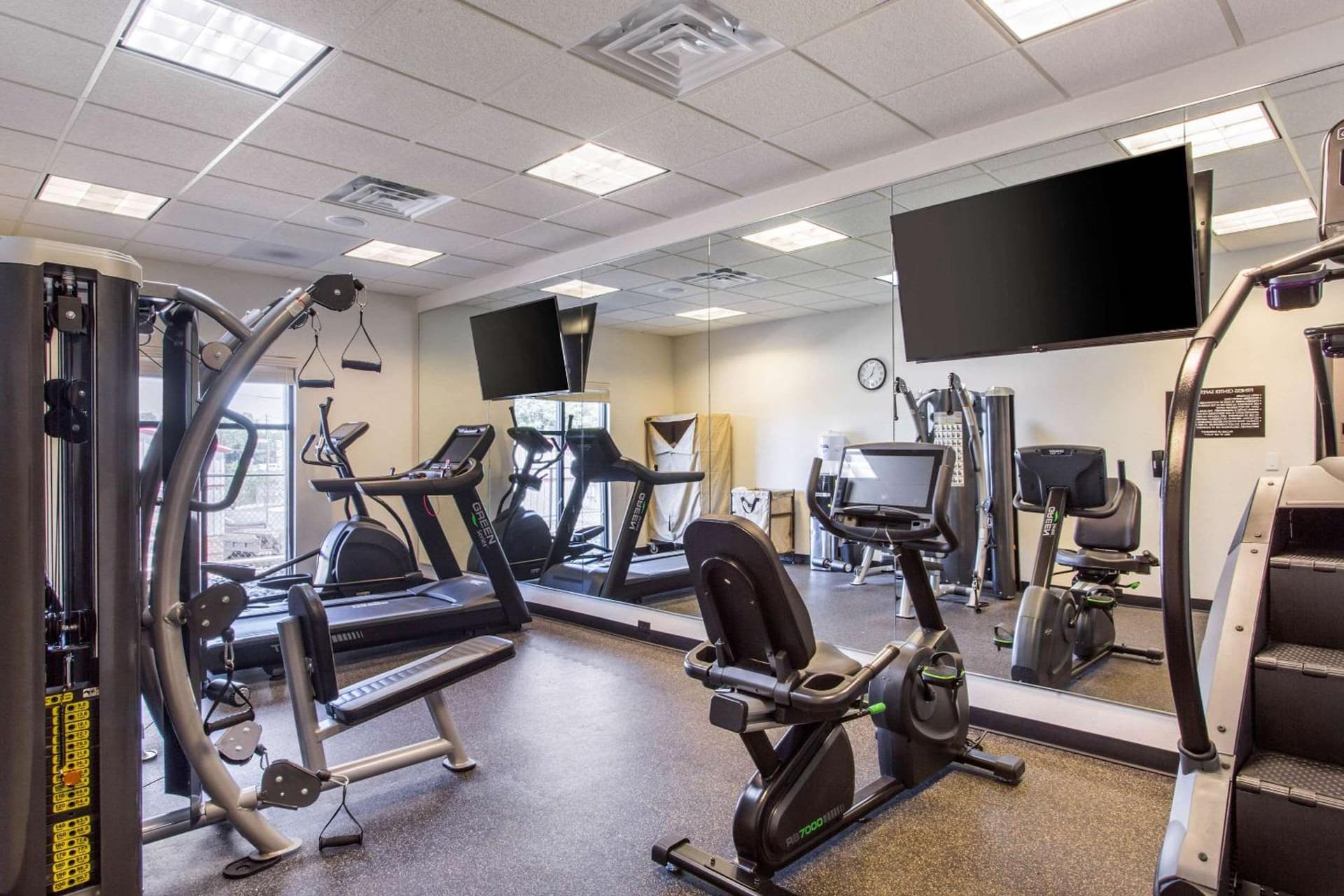 Sleep Inn & Suites Middletown - Goshen gallery photo in Middletown, NY — image 30