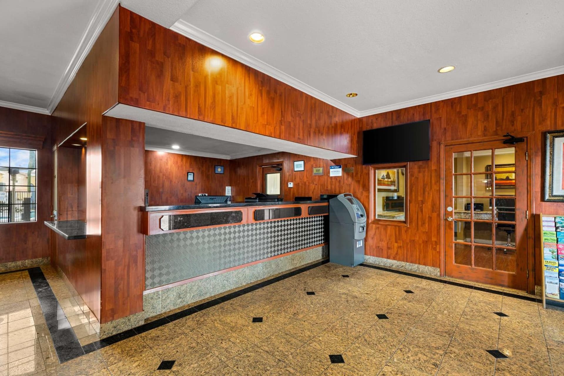 Best Western Moreno Hotel & Suites property views in Moreno Valley, CA — gallery photo 3