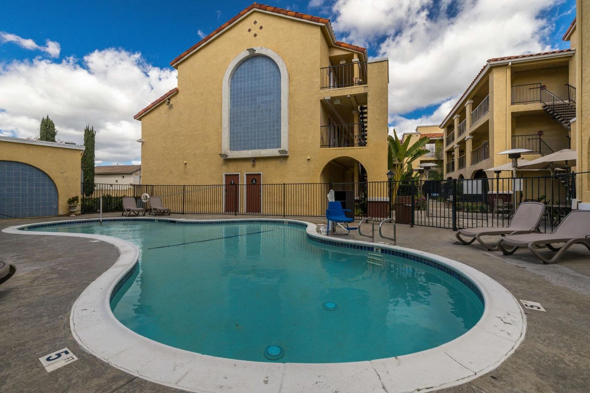 Best Western Moreno Hotel & Suites interior in Moreno Valley, CA — gallery photo 2