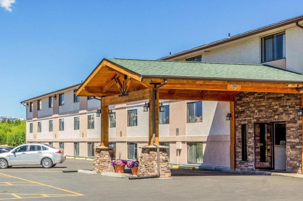 Rodeway Inn property views in Leadville, CO — gallery photo 3