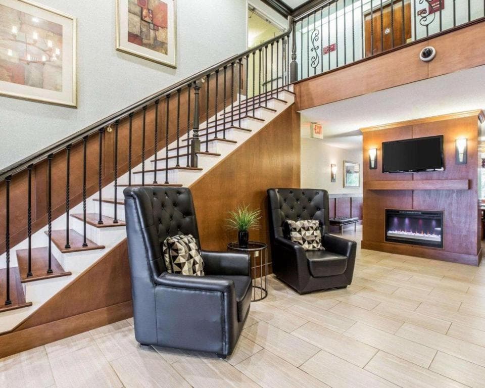 Quality Inn & Suites property views in Dawsonville, GA — gallery photo 3