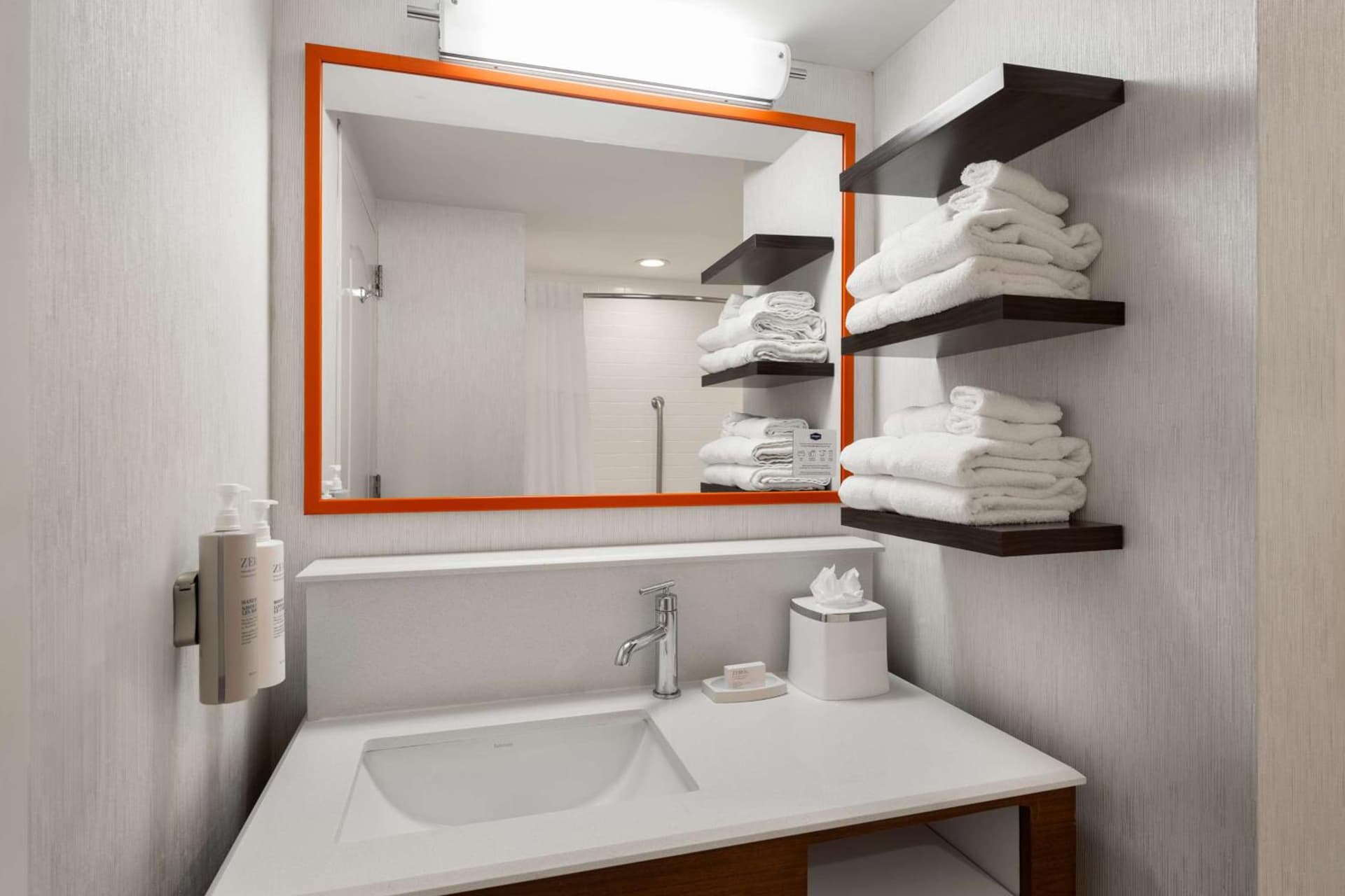 Hampton Inn Charleston North gallery photo in Charleston, SC — image 25