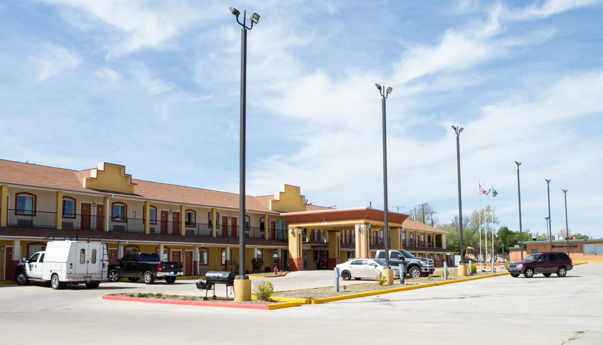 Sands Inn & Suites interior in Woodward, OK — gallery photo 2