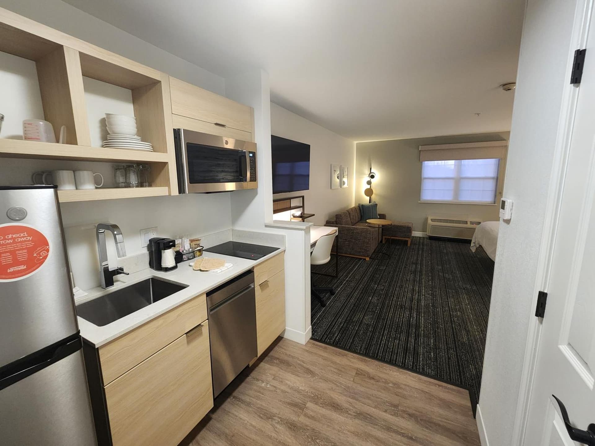 TownePlace Suites by Marriott Killeen interior in Killeen, TX — gallery photo 2