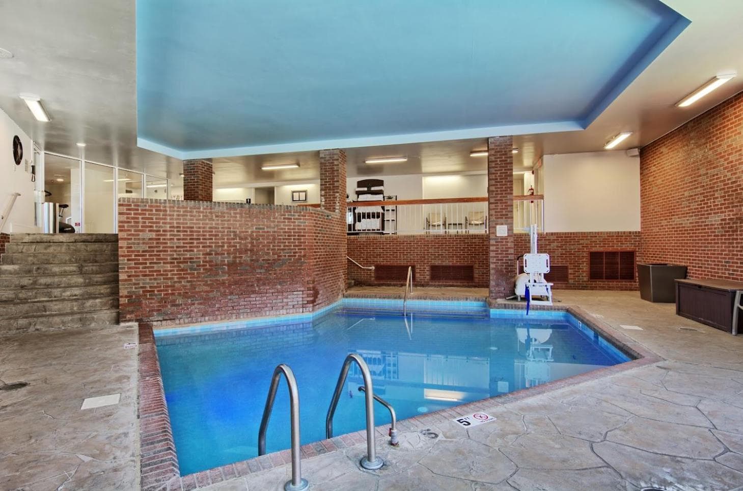 Omni Charlottesville Hotel interior in Charlottesville, VA — gallery photo 2