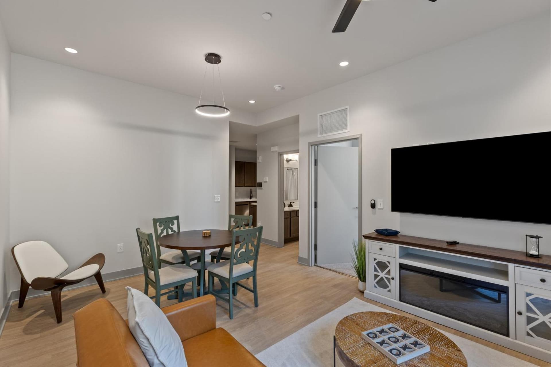 175 LEX - Walkable Downtown Lexington & Rupp Arena - Full Condos gallery photo in Lexington, KY — image 5
