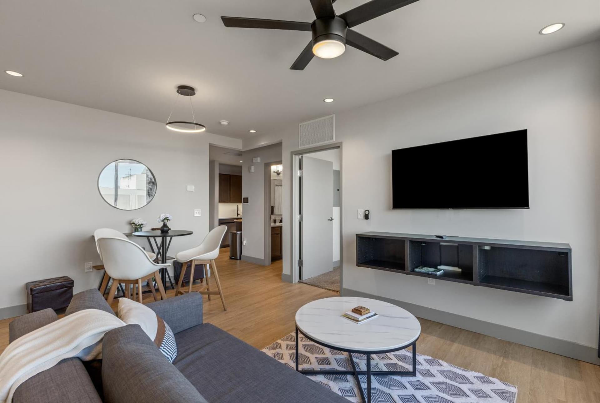 175 LEX - Walkable Downtown Lexington & Rupp Arena - Full Condos gallery photo in Lexington, KY — image 94