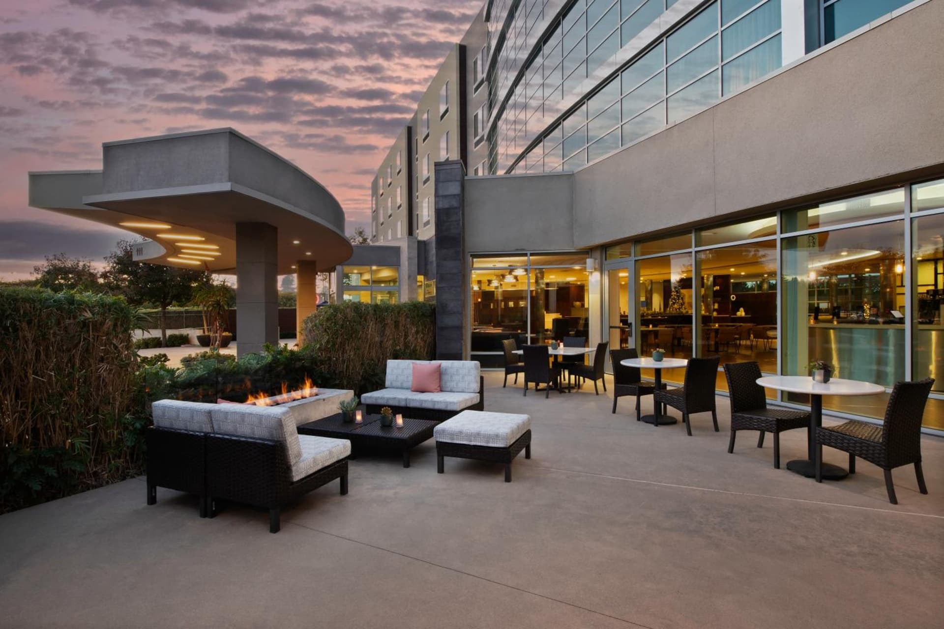 Courtyard by Marriott San Jose North/ Silicon Valley property views in San Jose, CA — gallery photo 3