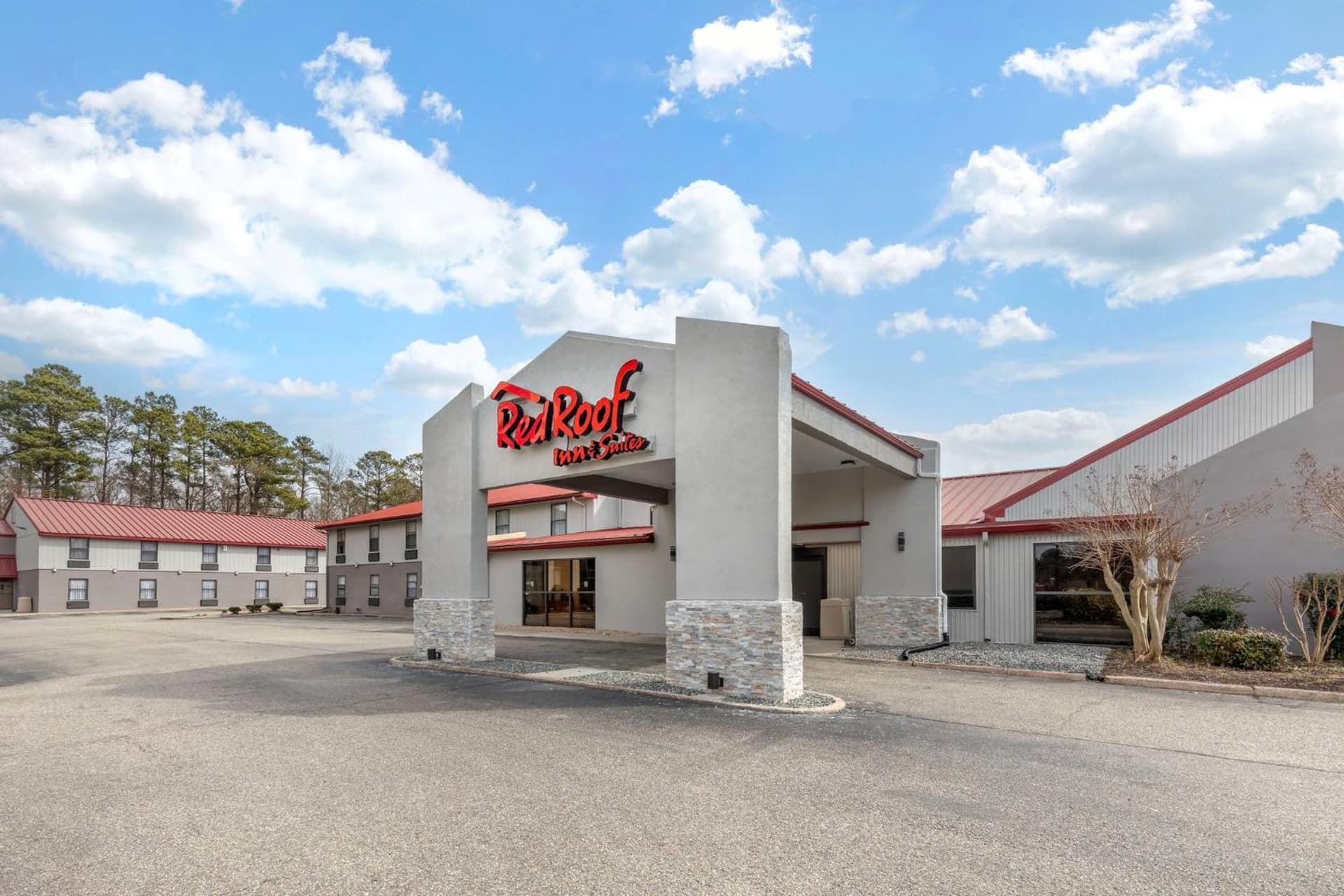 Red Roof Inn & Suites Newport News featured exterior or lobby in Newport News, VA — similar hotel