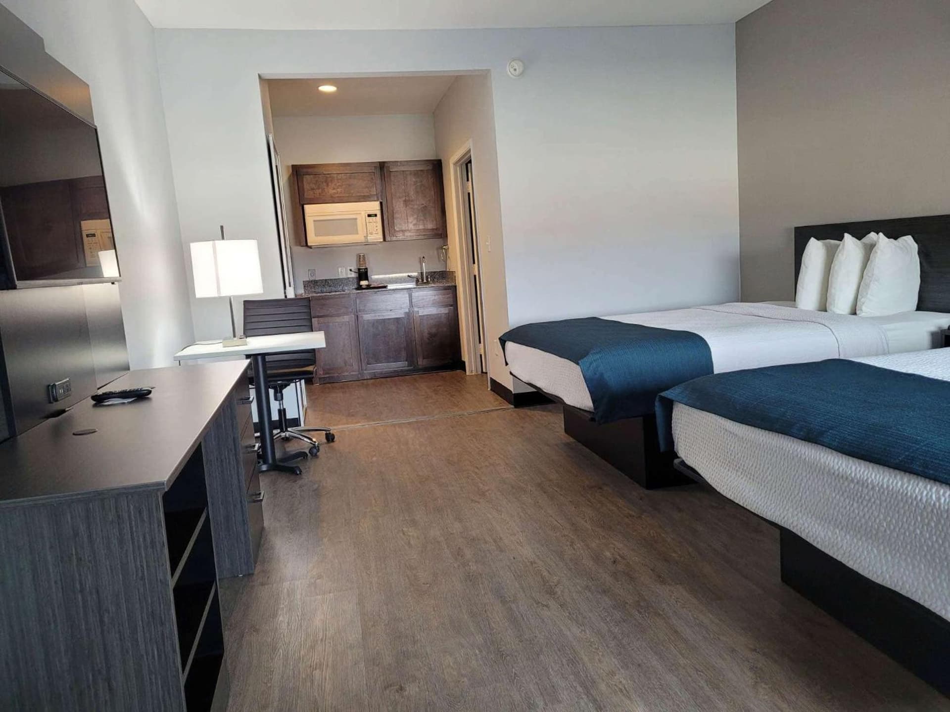 Days Inn & Suites by Wyndham Gonzales TX property views in Gonzales, TX — gallery photo 3