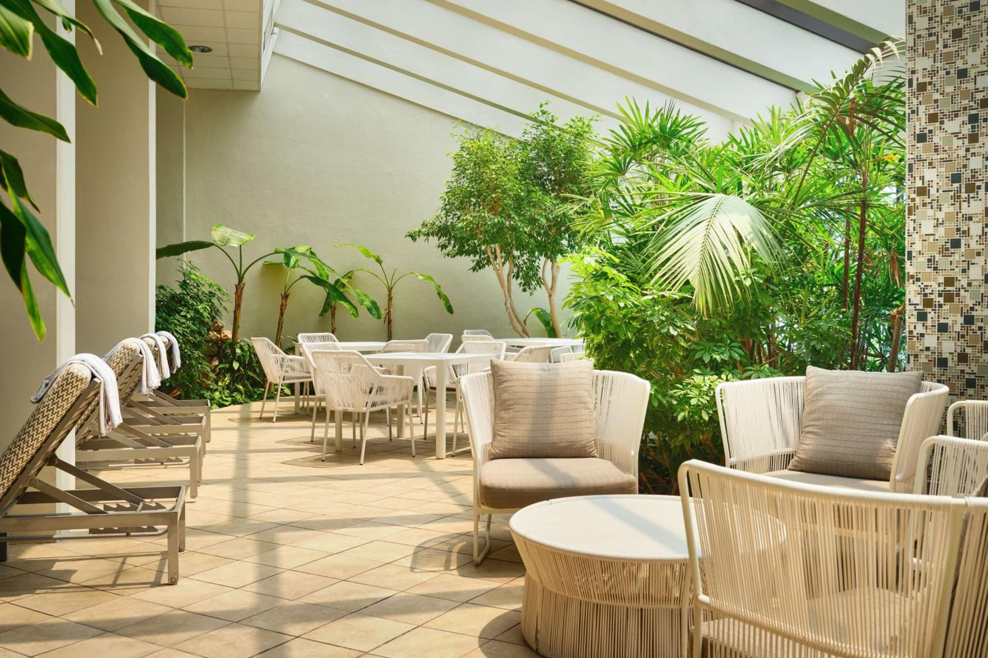 Embassy Suites by Hilton Richmond gallery photo in Richmond, VA — image 17