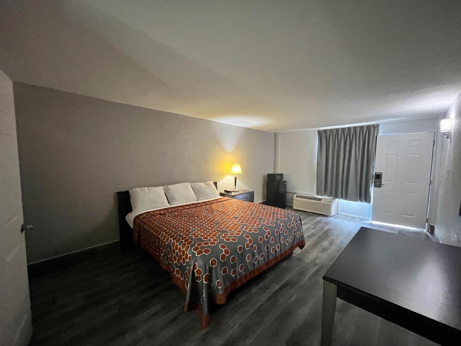 Motel 6 Spartanburg, SC Northwest Business 85 gallery photo in Spartanburg, SC — image 45