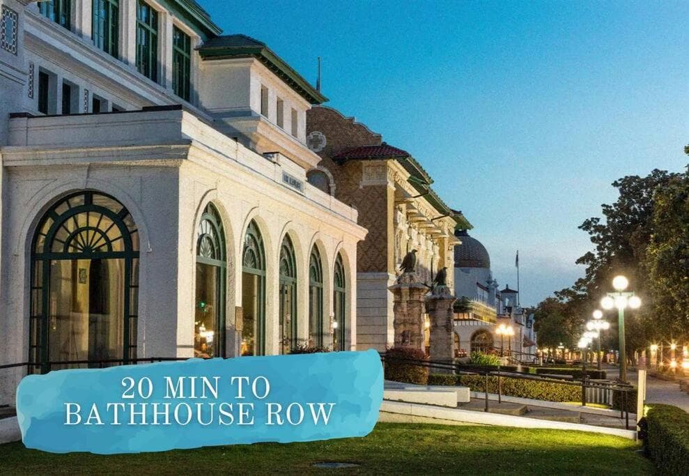 The Villa featured exterior or lobby in Hot Springs, AR — similar hotel