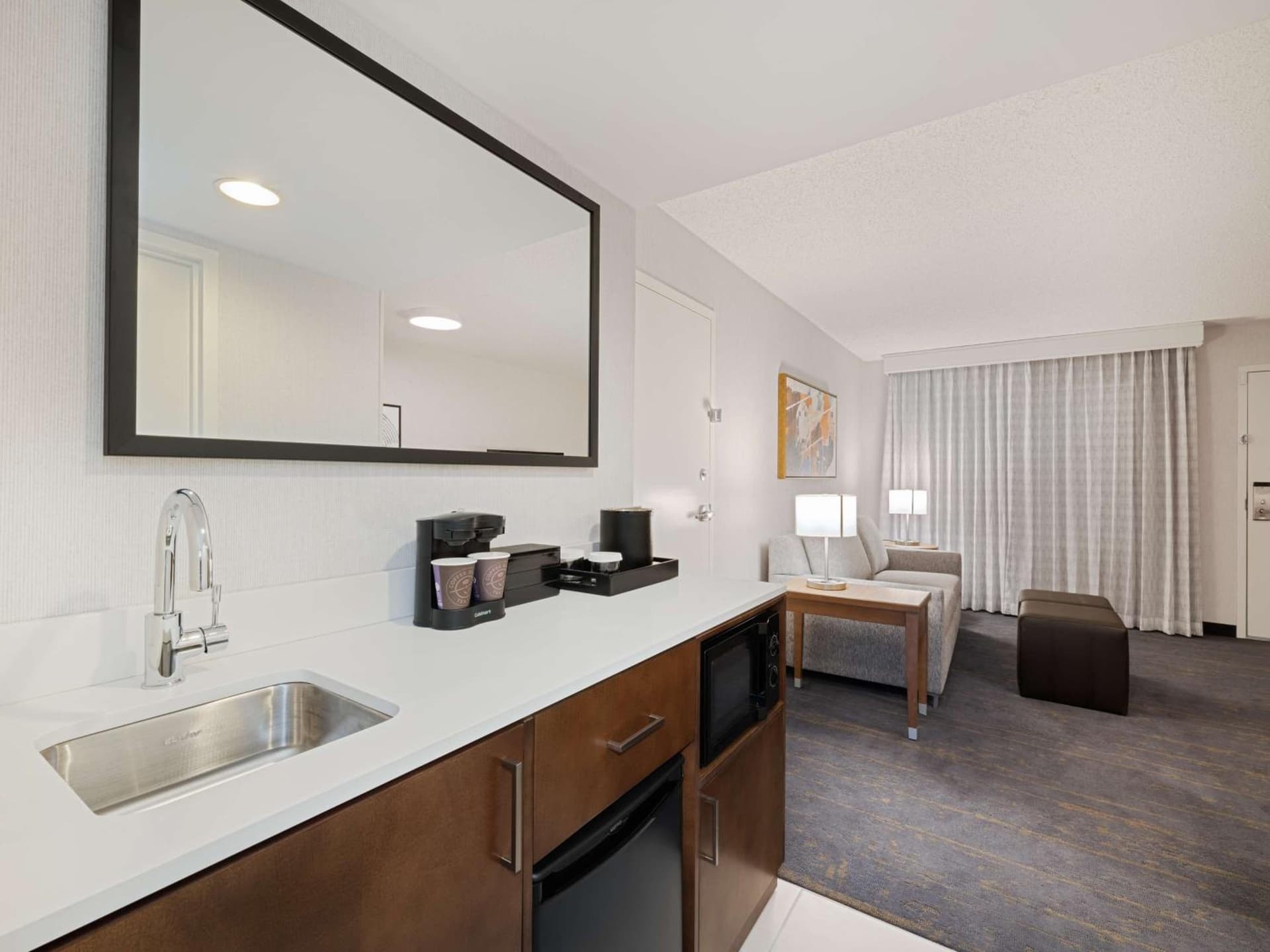 Embassy Suites Chicago - Downtown River North gallery photo in Chicago, IL — image 56