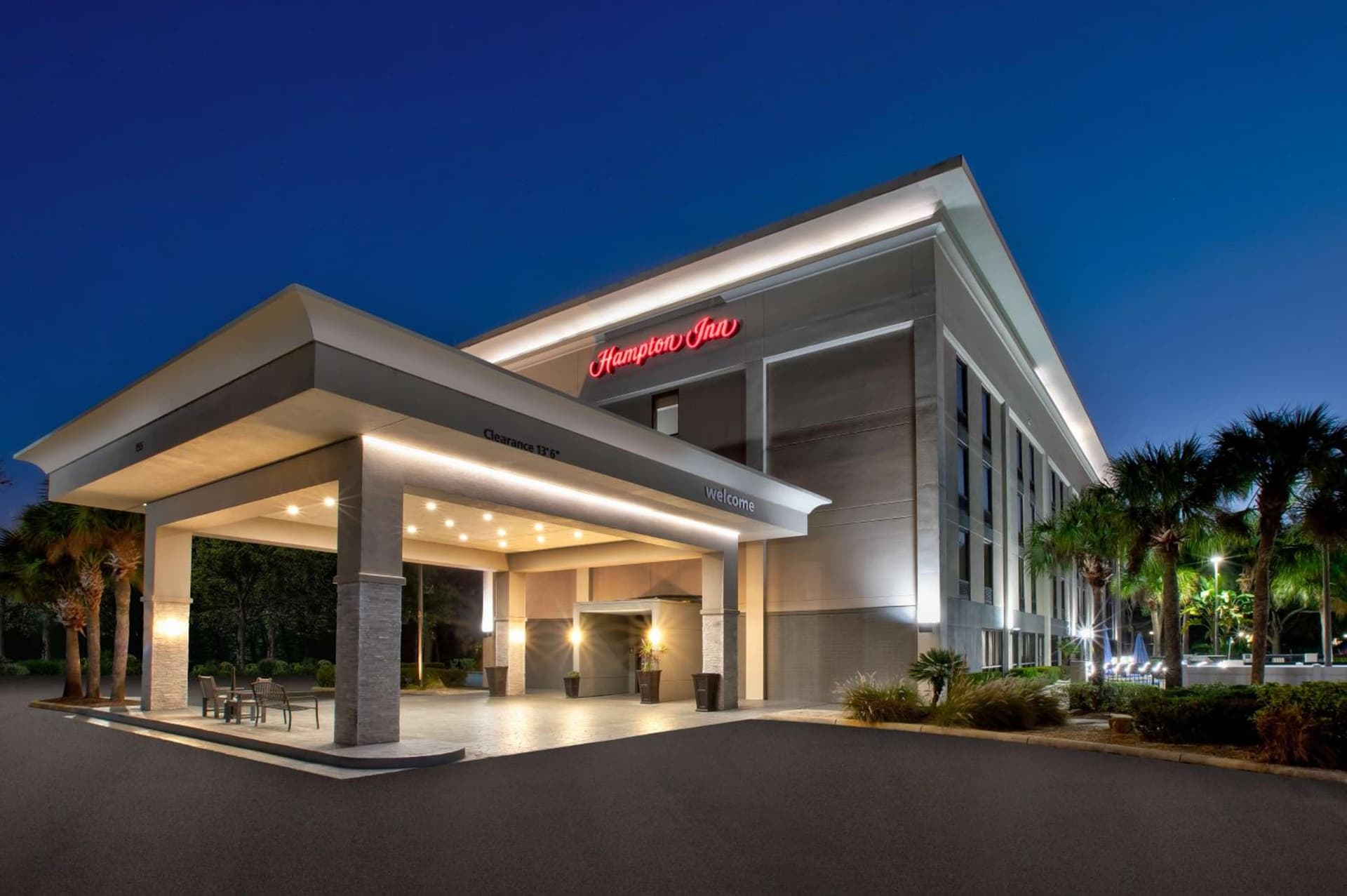 Hampton Inn Daytona/Ormond Beach interior in Ormond Beach, FL — gallery photo 2
