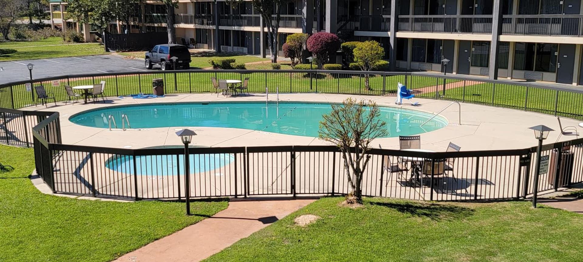Ramada by Wyndham & Suites Warner Robins gallery photo in Warner Robins, GA — image 13